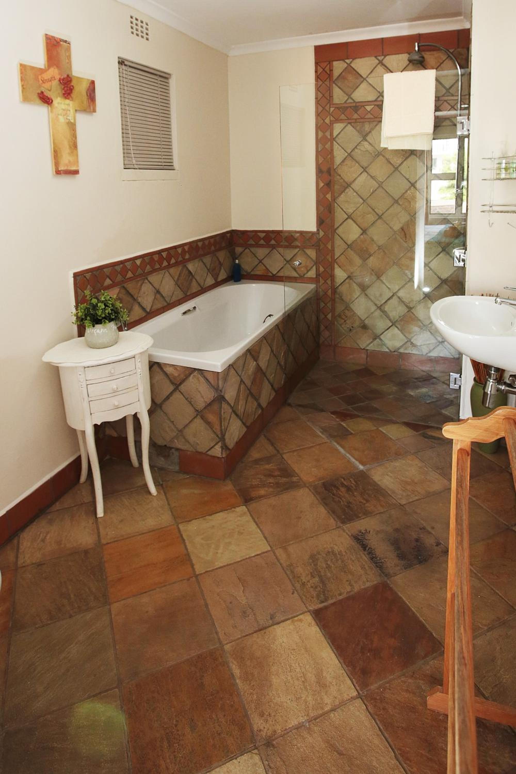 Double or Twin Room with Bathroom photo 3