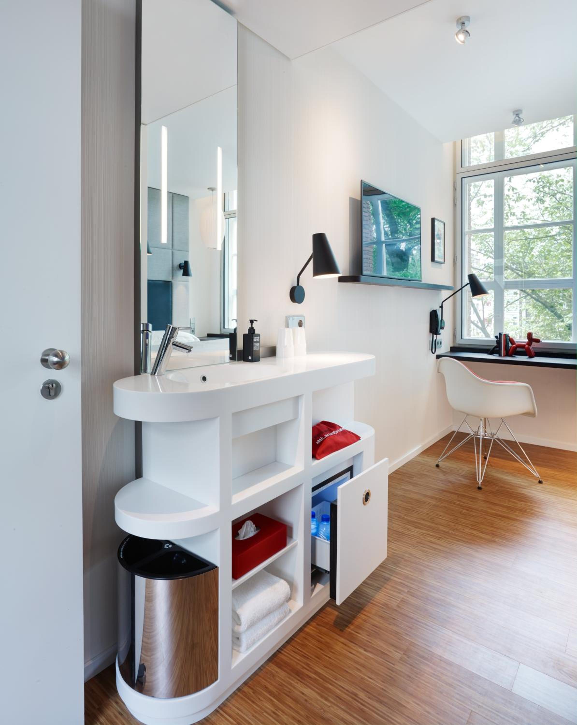 Single Room photo 3