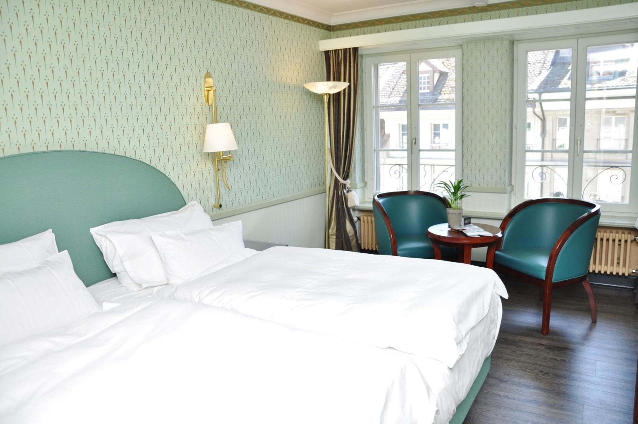 Double Room with Bath - Photo 6