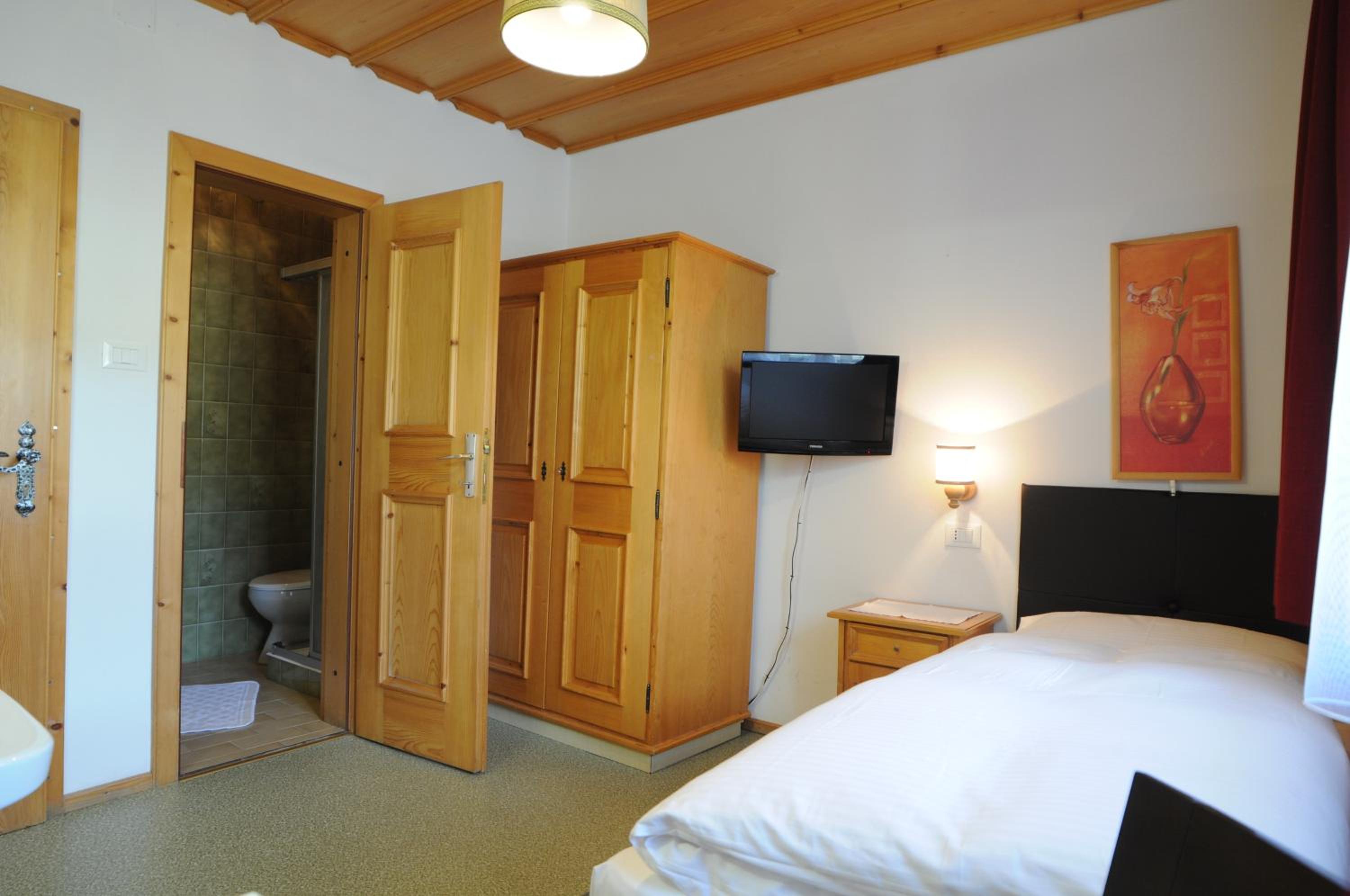 Single Room photo 2