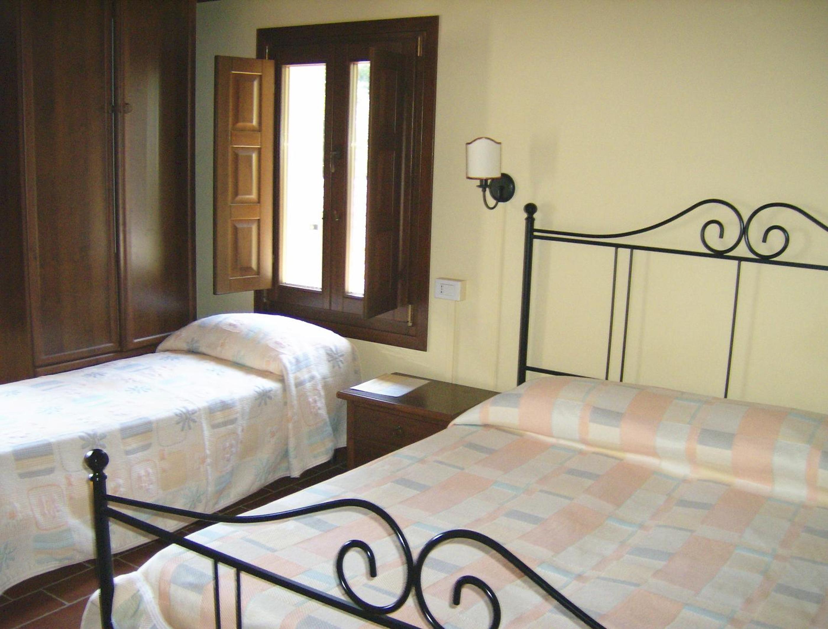 Classic Triple Room photo 1