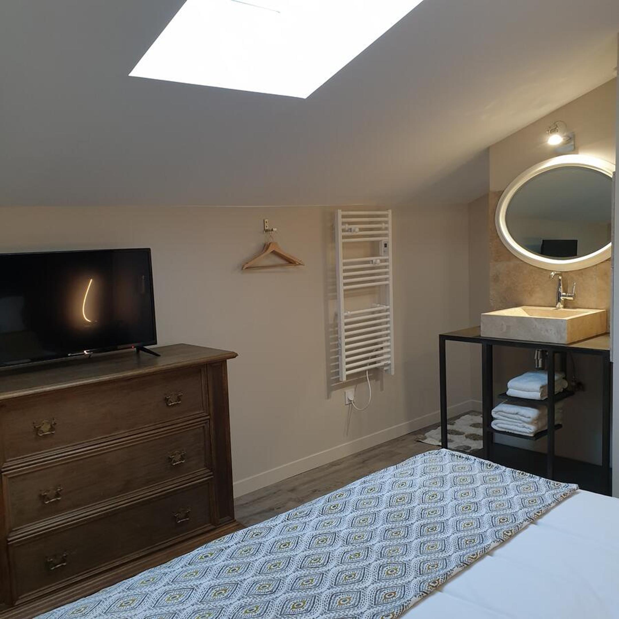 Double Room with Garden View - Photo 3