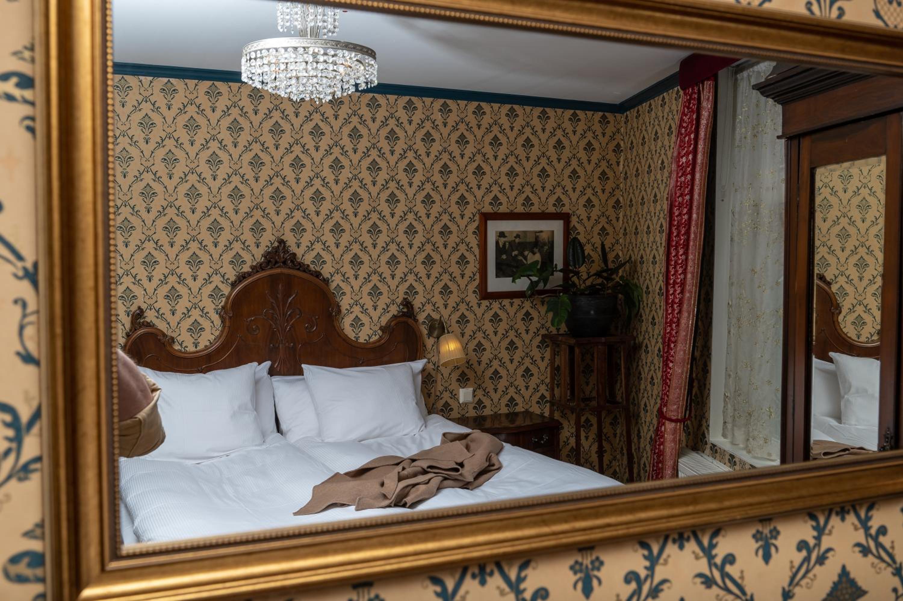 Double or Twin Room - Photo 1