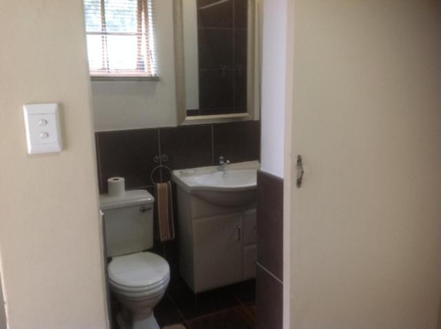 Budget Double Room photo 2