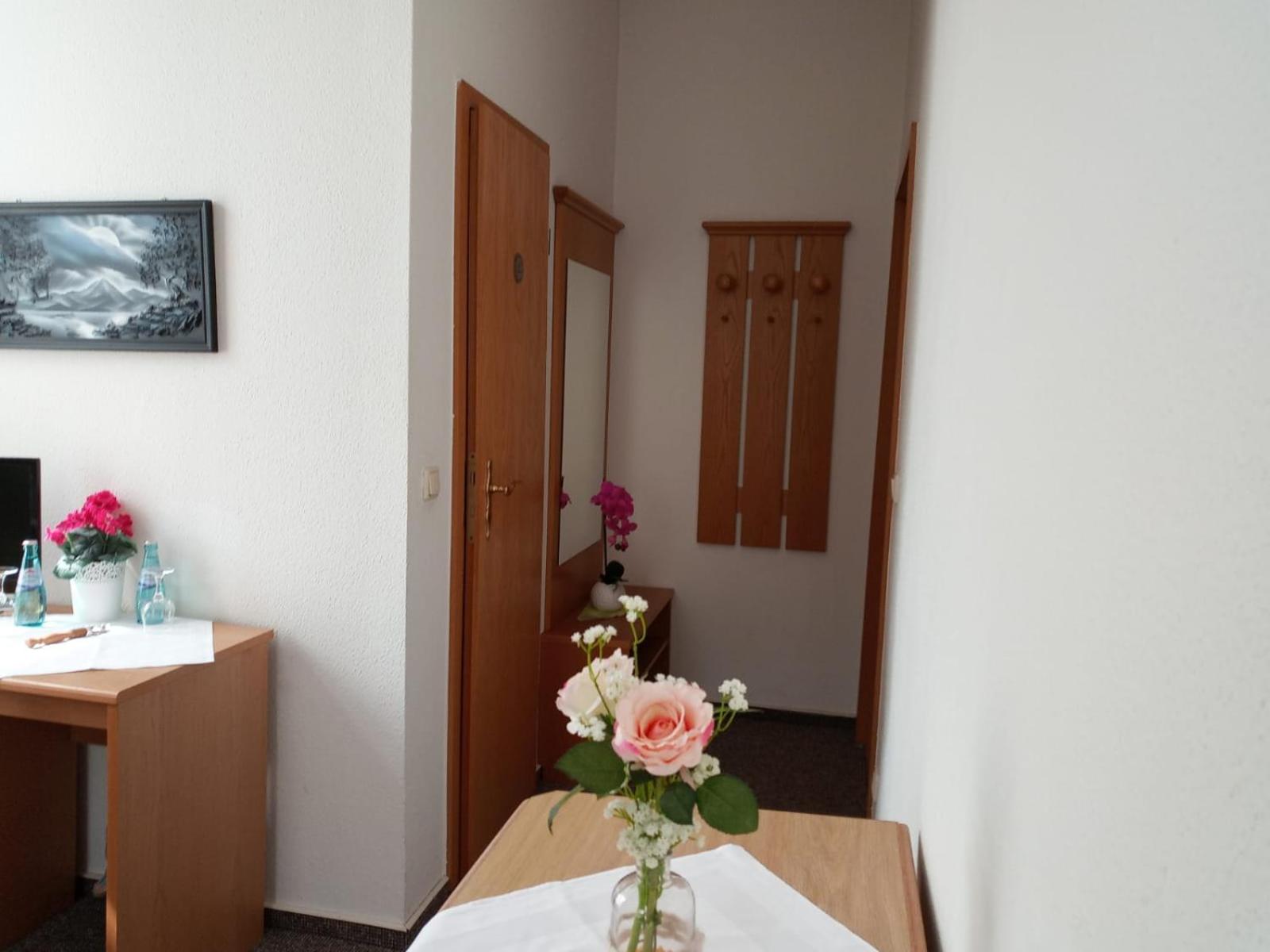 Single Room photo 2