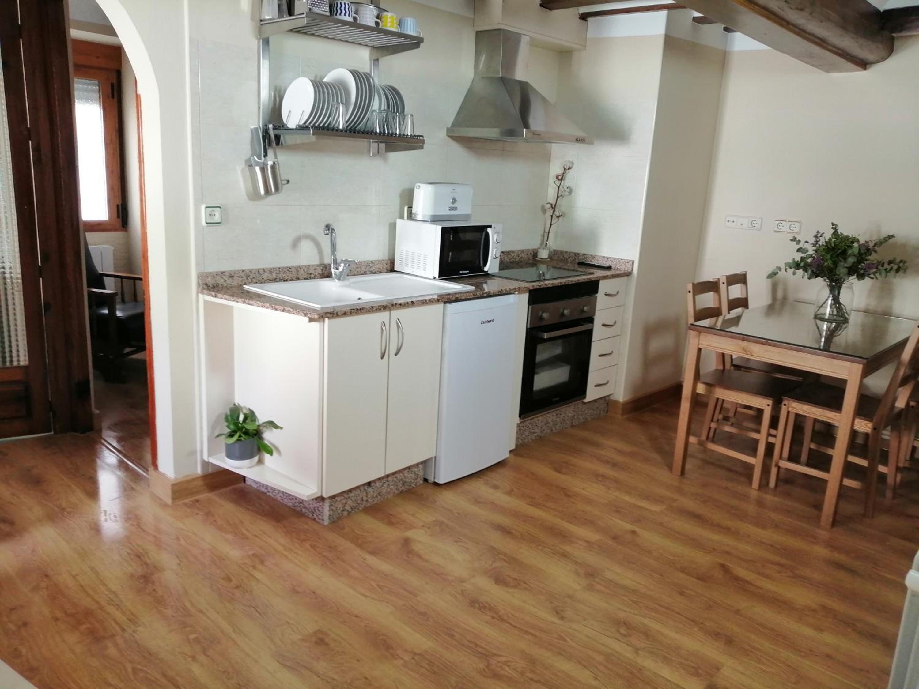 Two-Bedroom Apartment - Photo 4