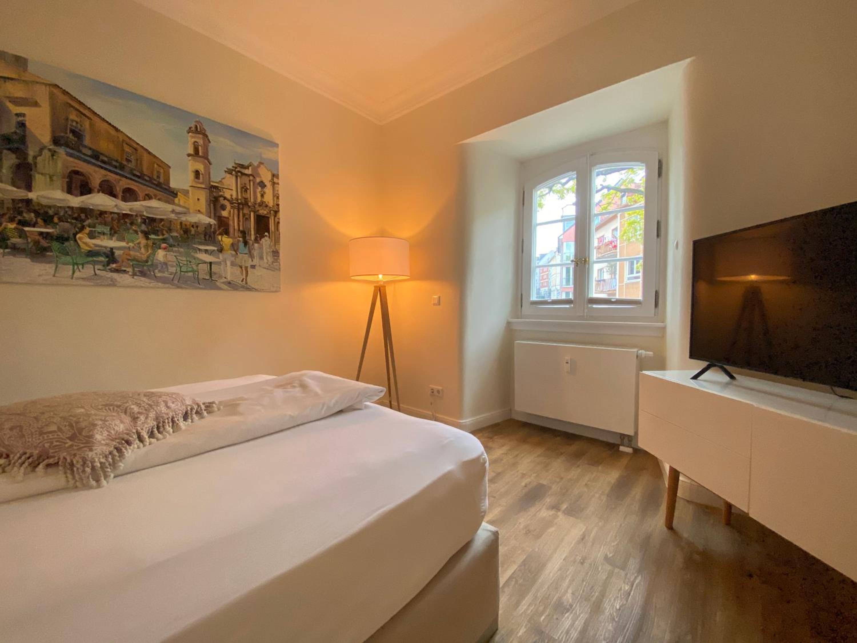 1 Bedroom Apartment photo 2