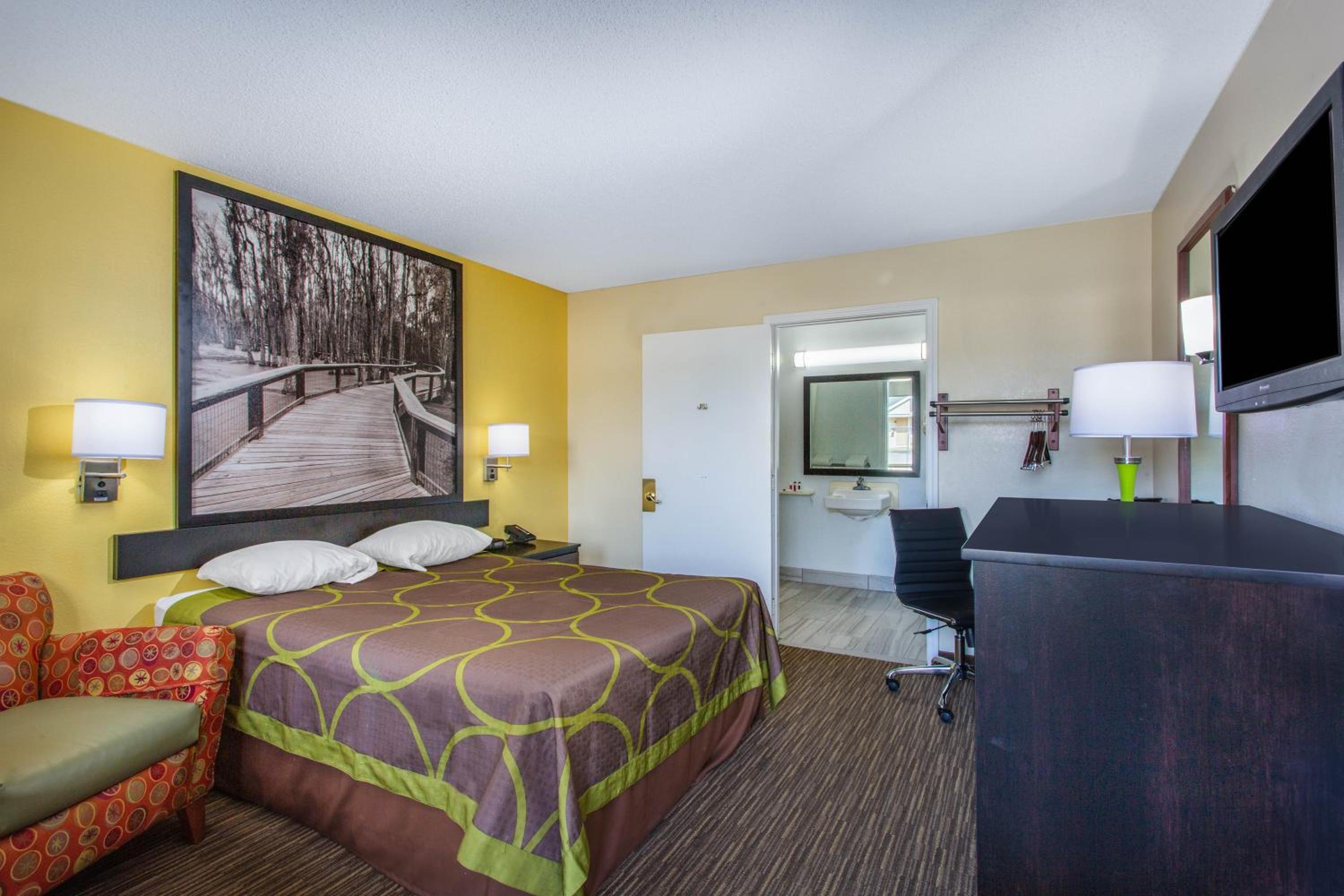King Room - Mobility Accessible/Non-Smoking - Photo 1