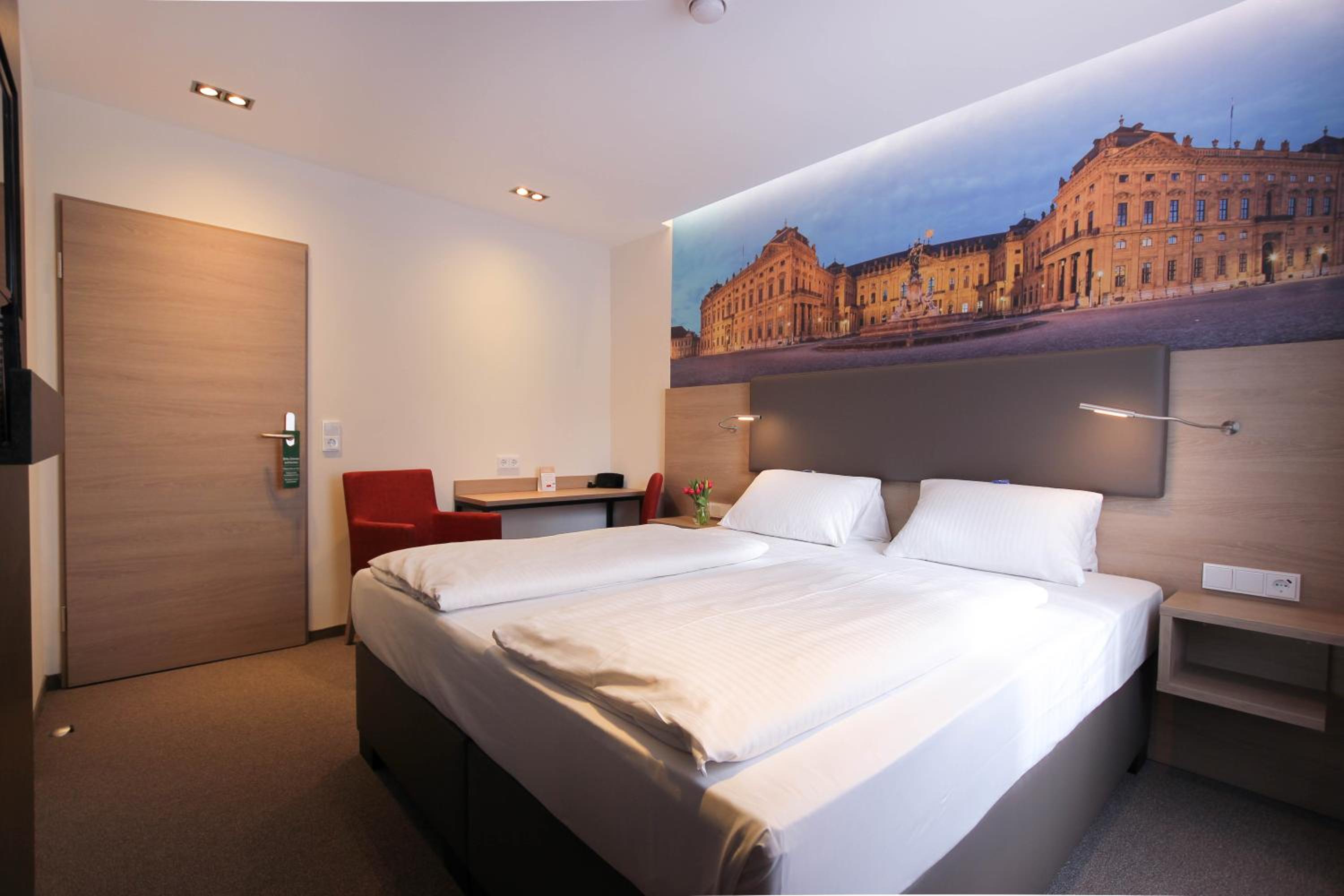 Classic Double Room - Photo 9