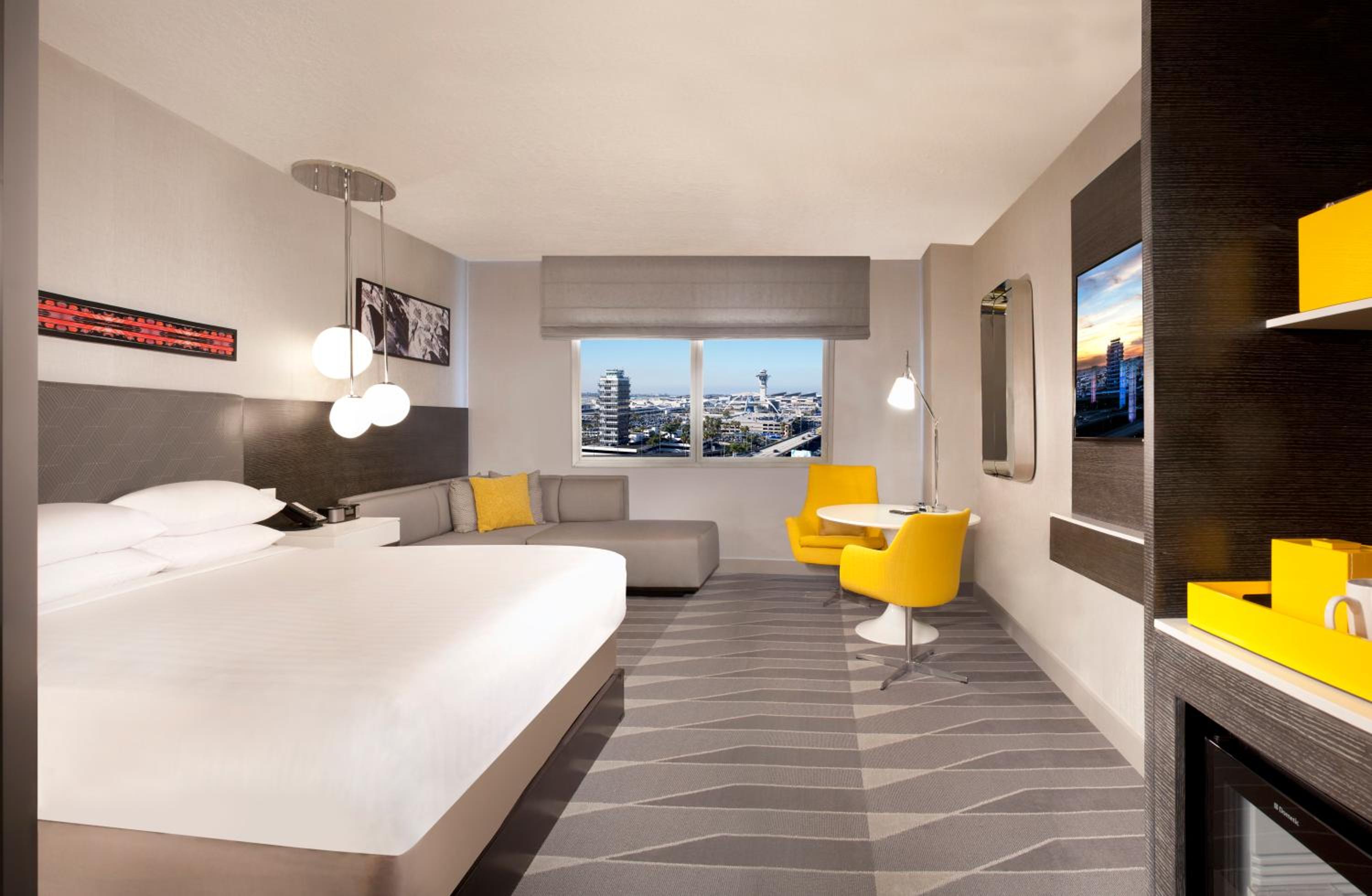 King Room with City View - High Floor
