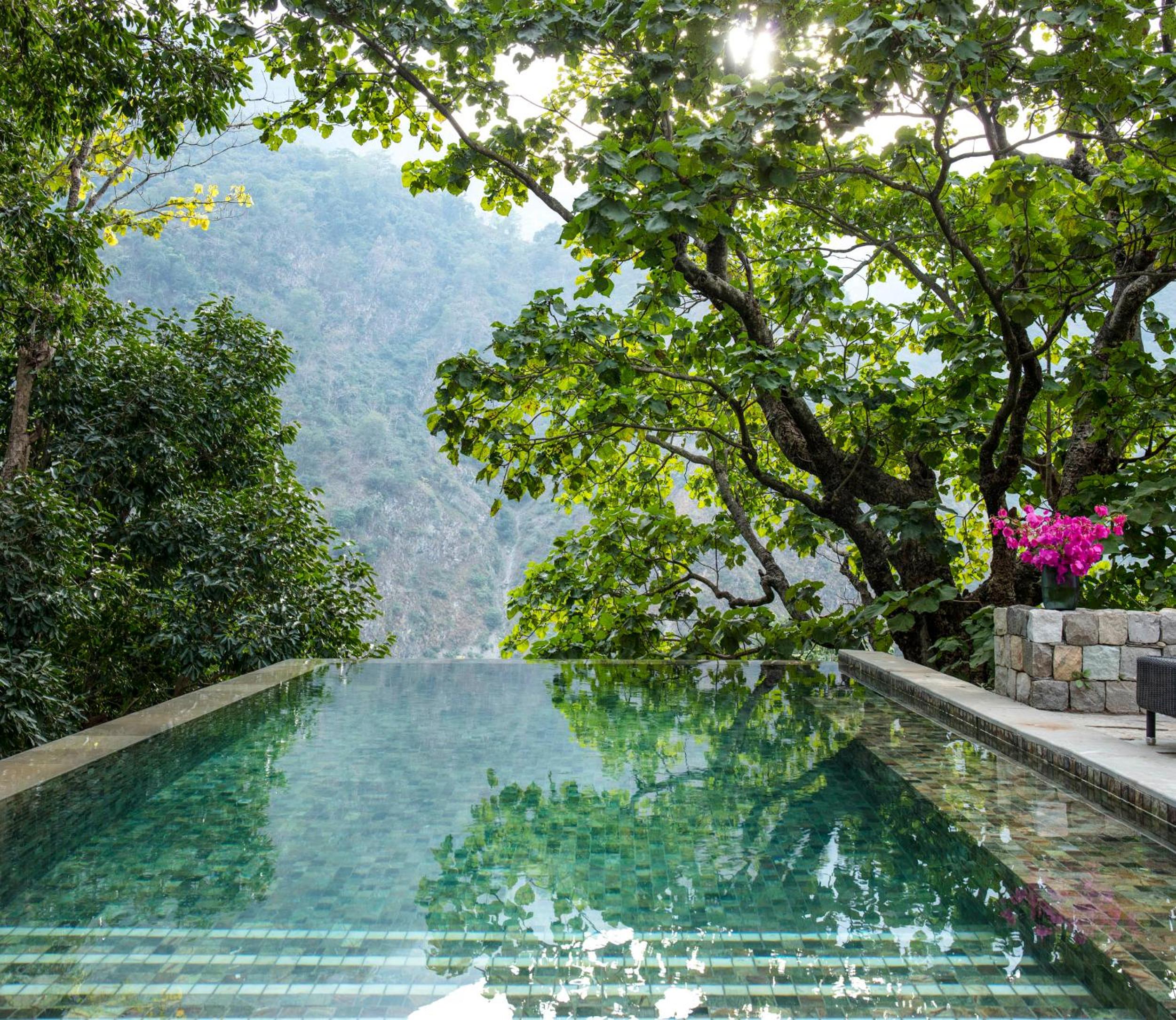 Luxury Pool Villa King Bed photo 2