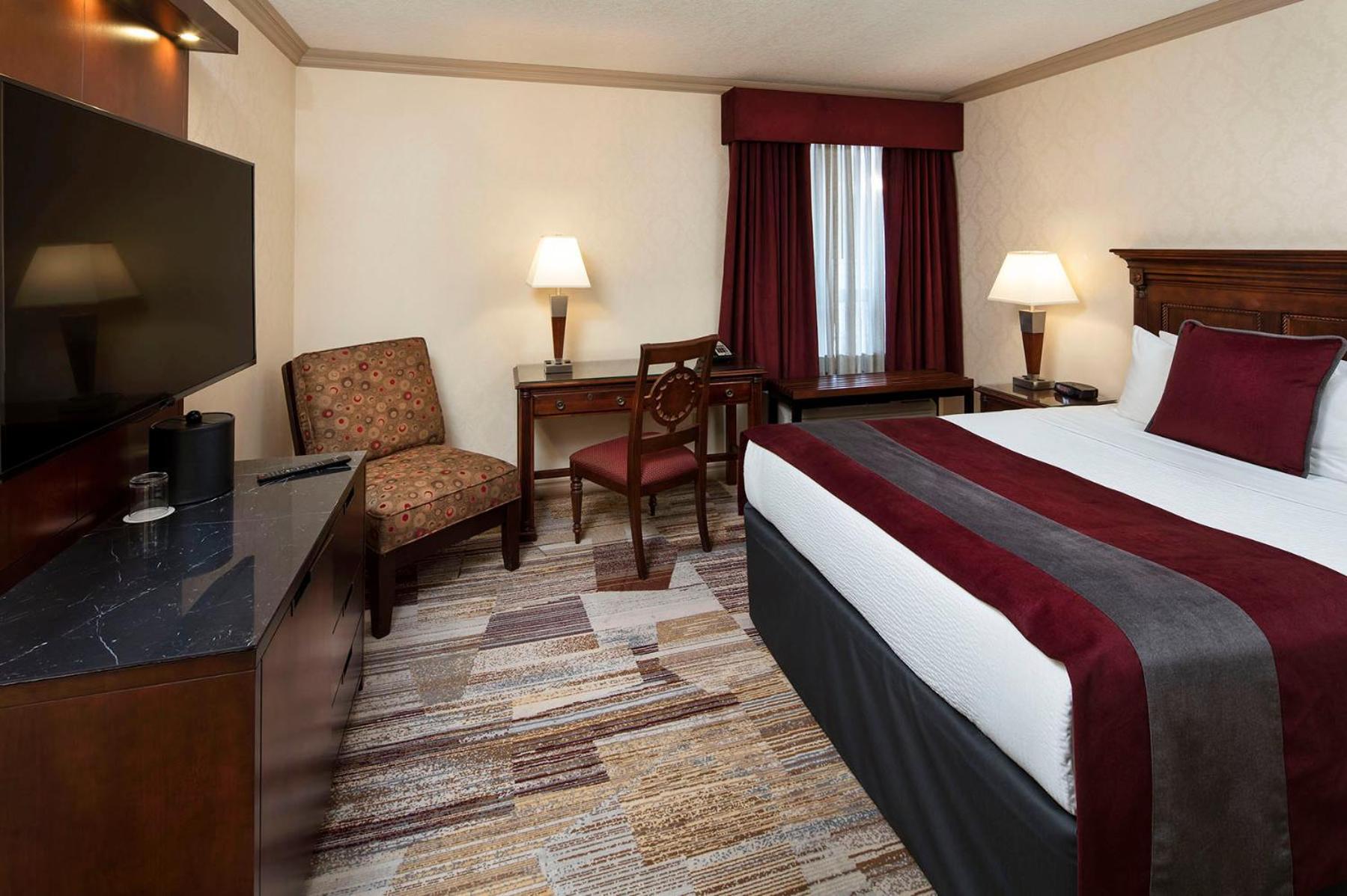 Standard King Room - Photo 1