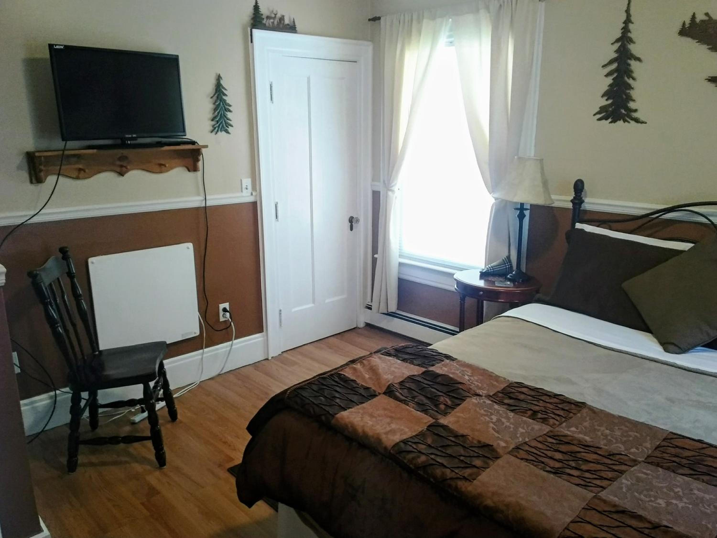 Standard Queen Room photo 2