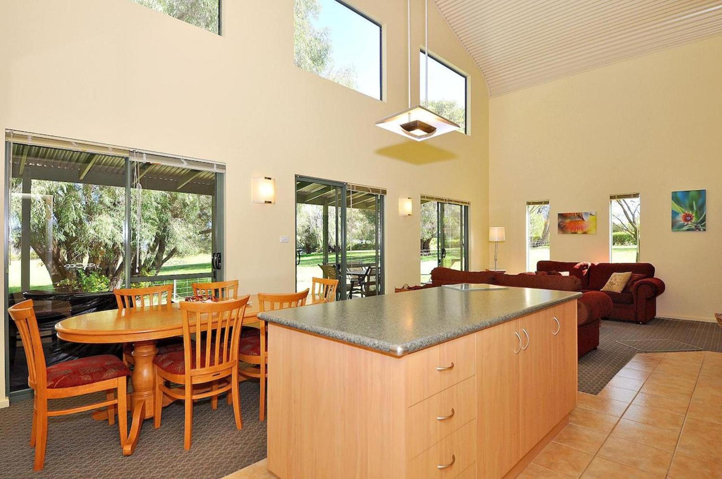 Three-Bedroom House photo 2