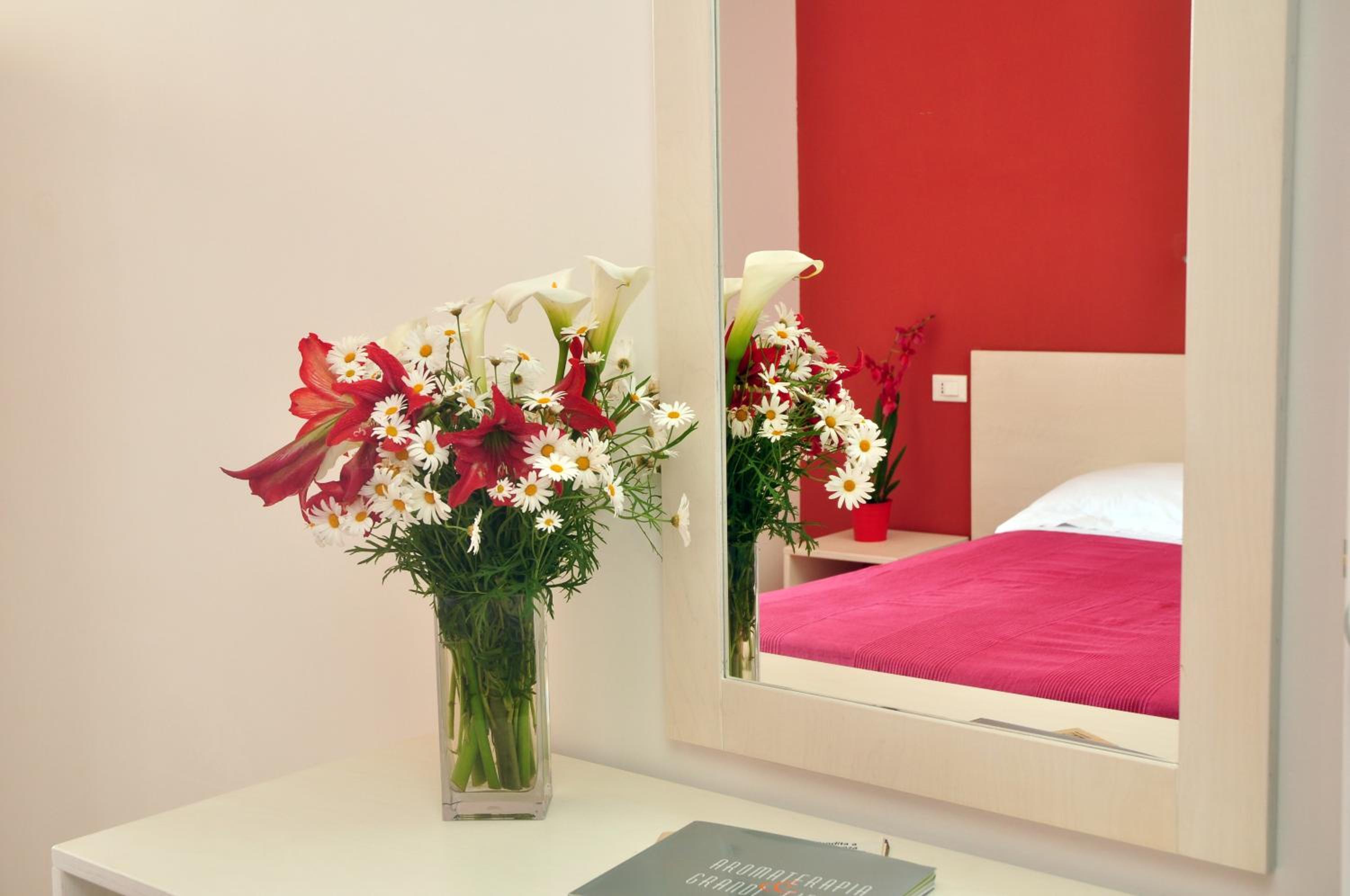 Double Room with Balcony - Photo 34