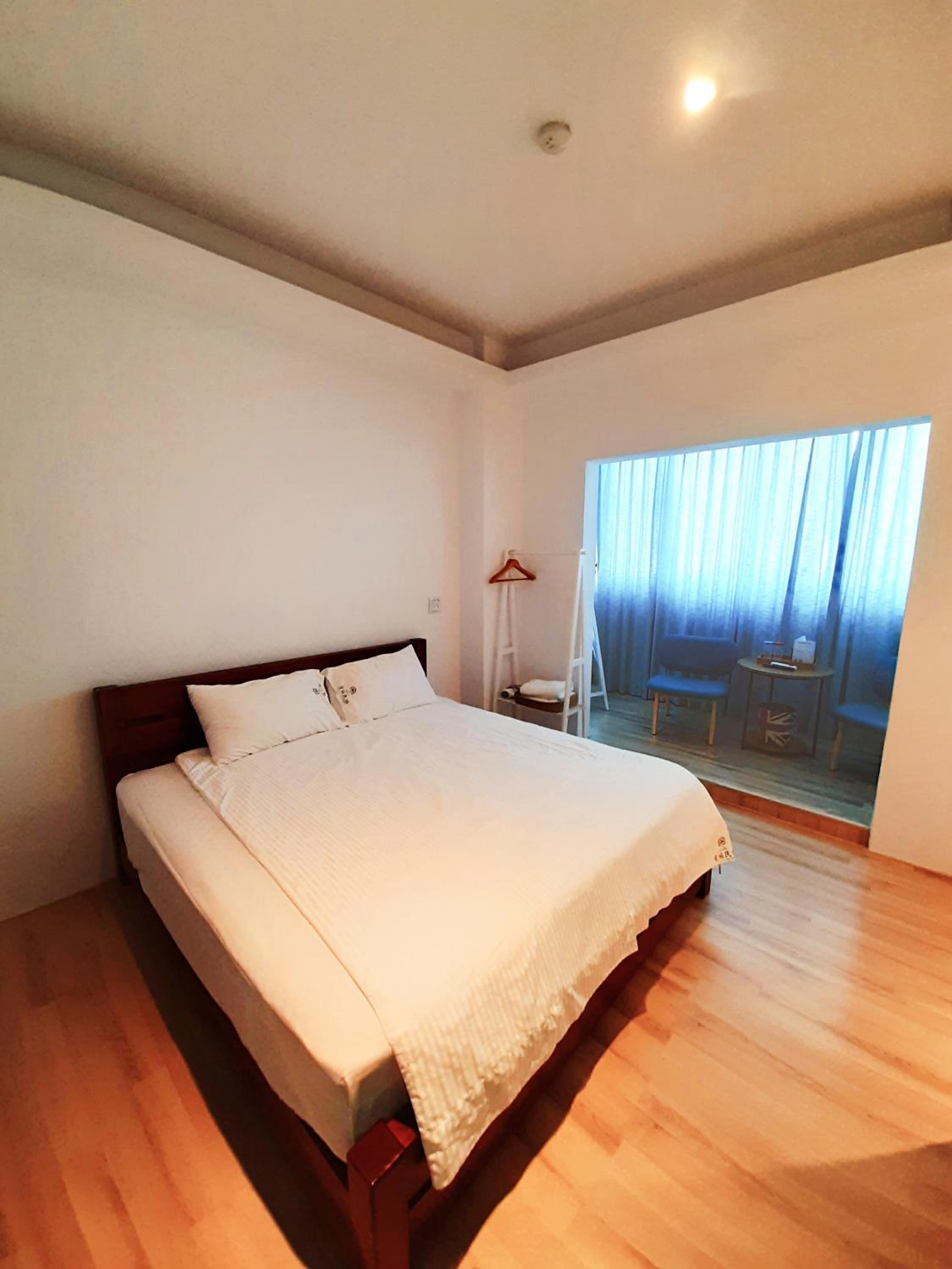 Large Double Room photo 2