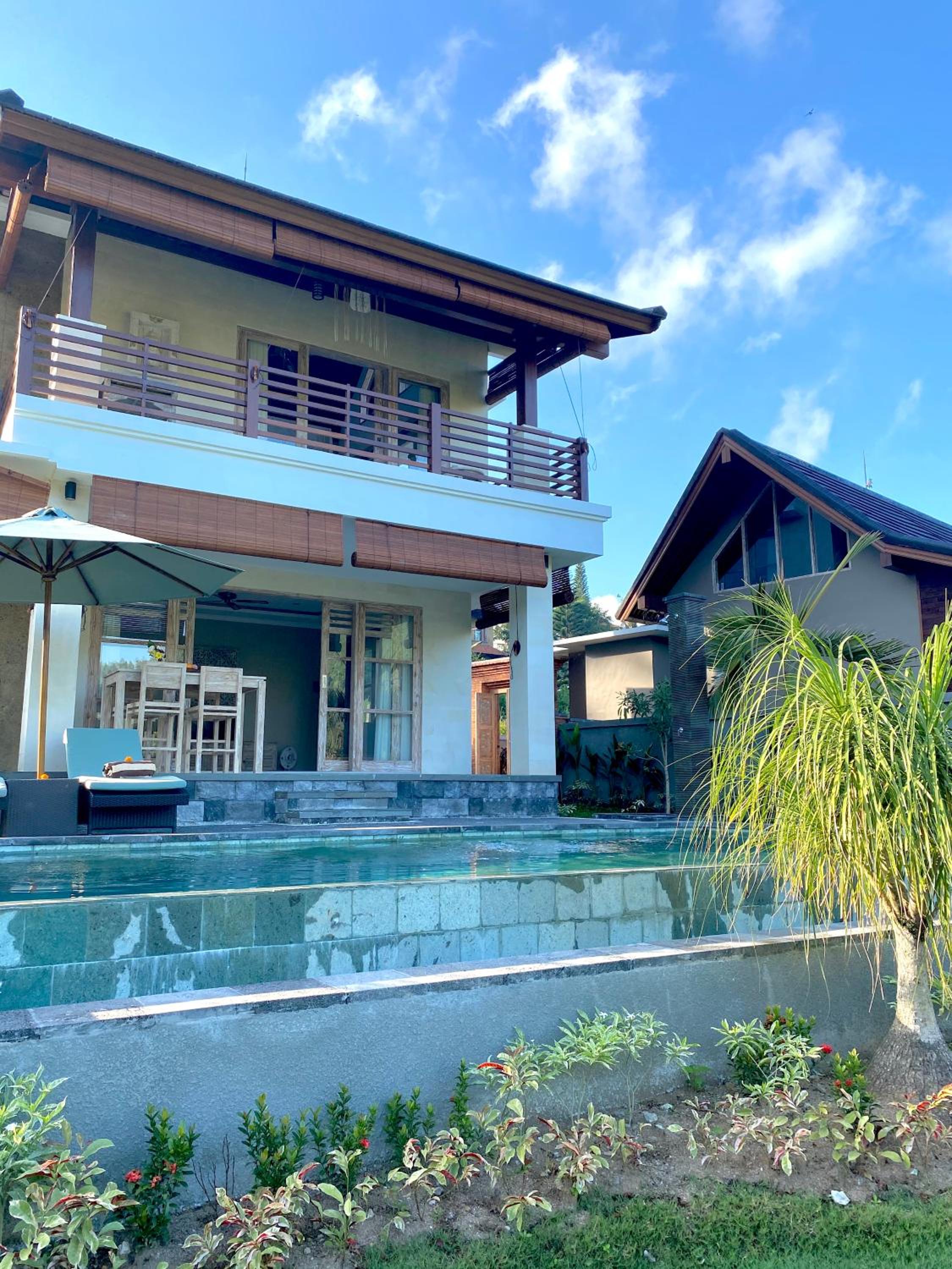 Alamdhari Two-Story Villa - Photo 3