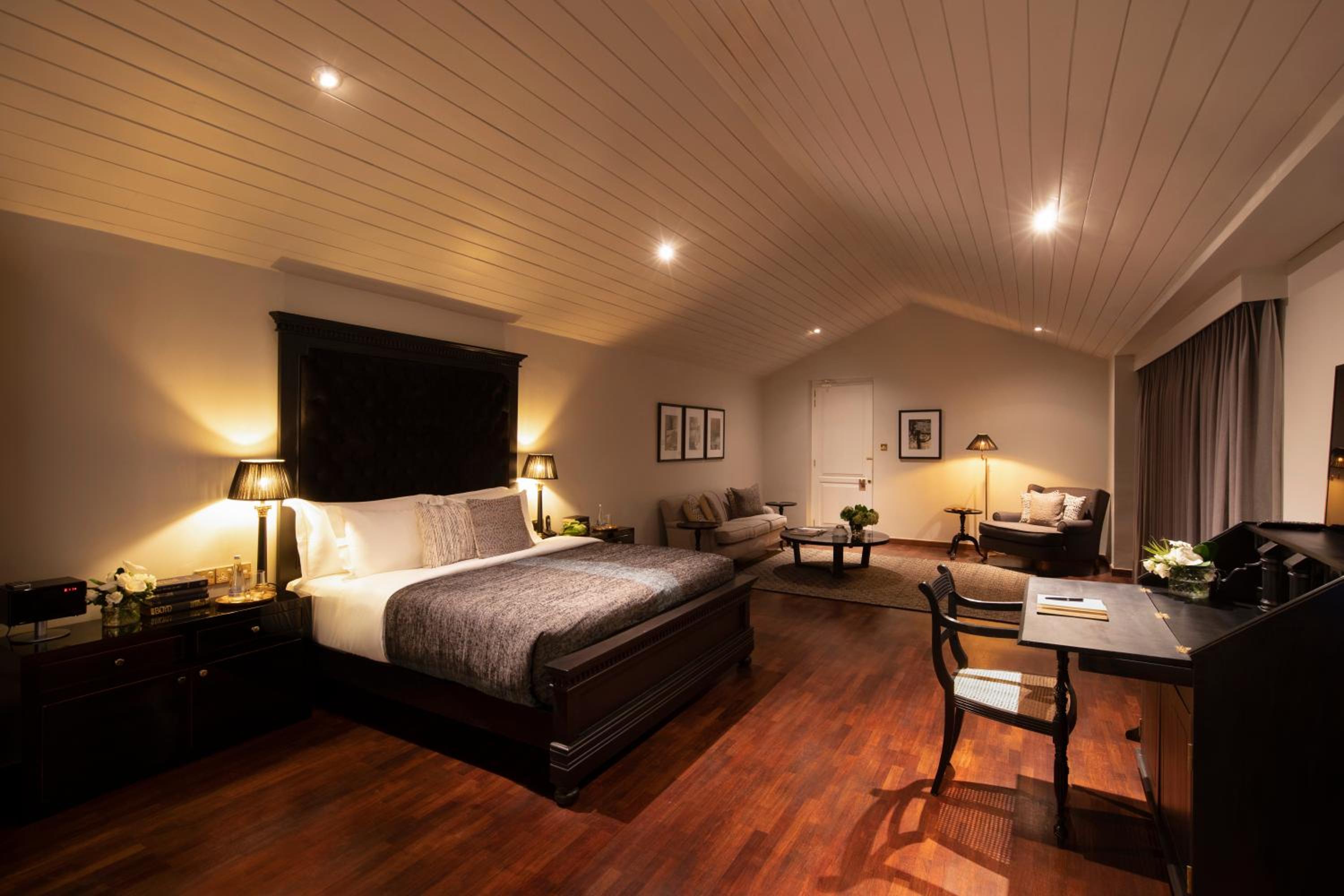 Deluxe Suite - Photo 2