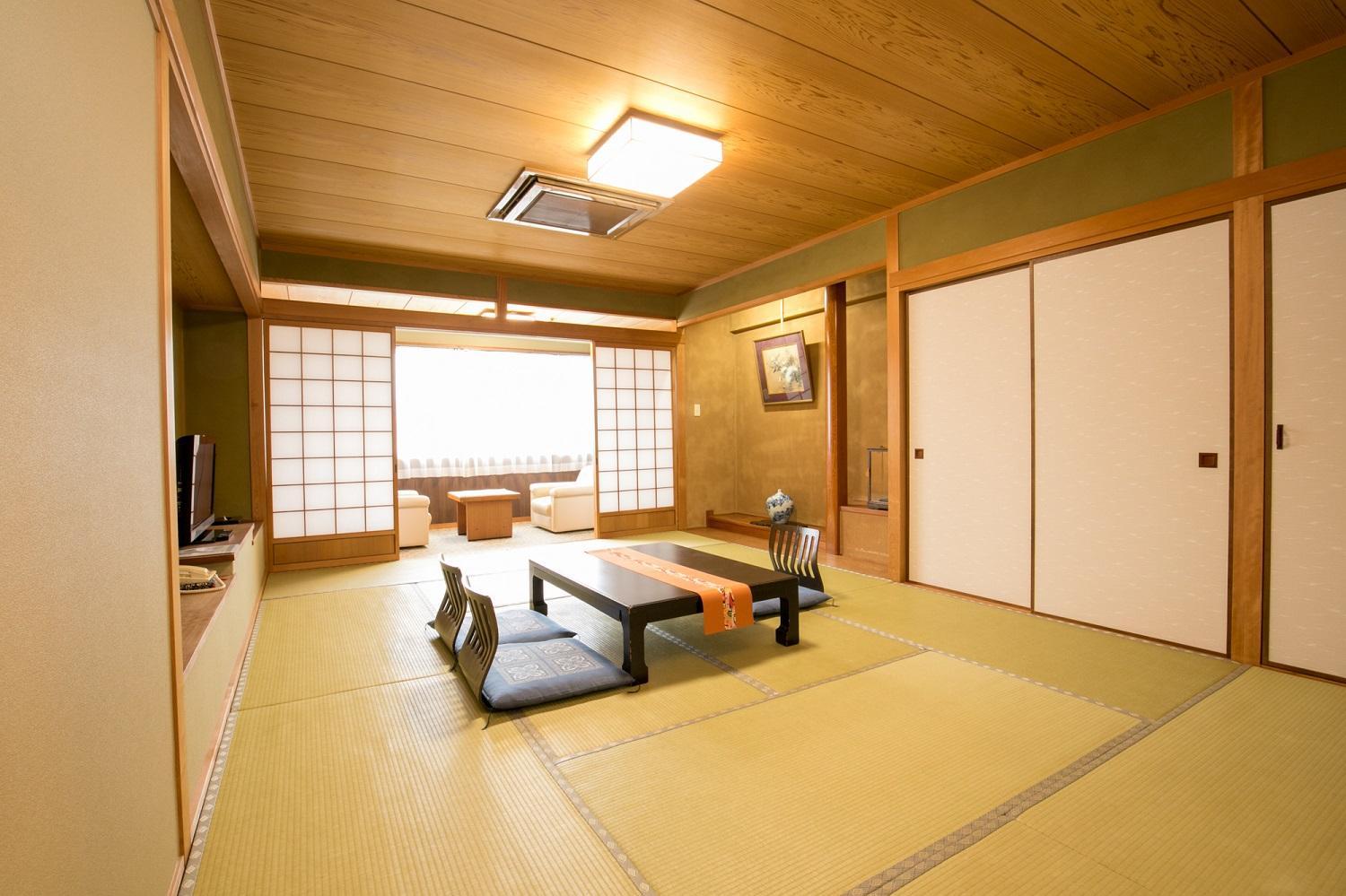 Deluxe Quadruple Room
