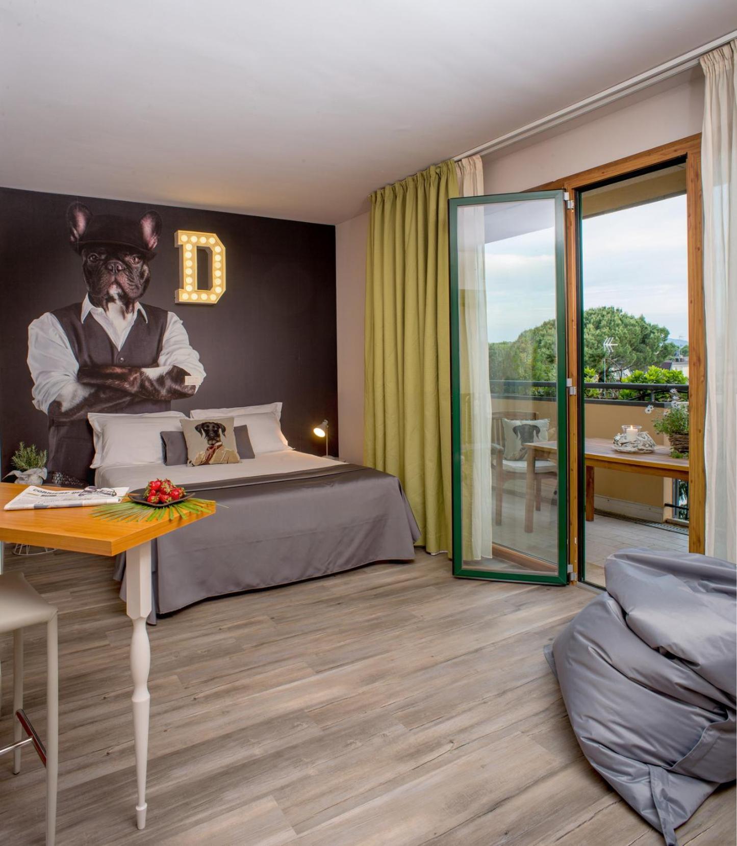 One-Bedroom Apartment