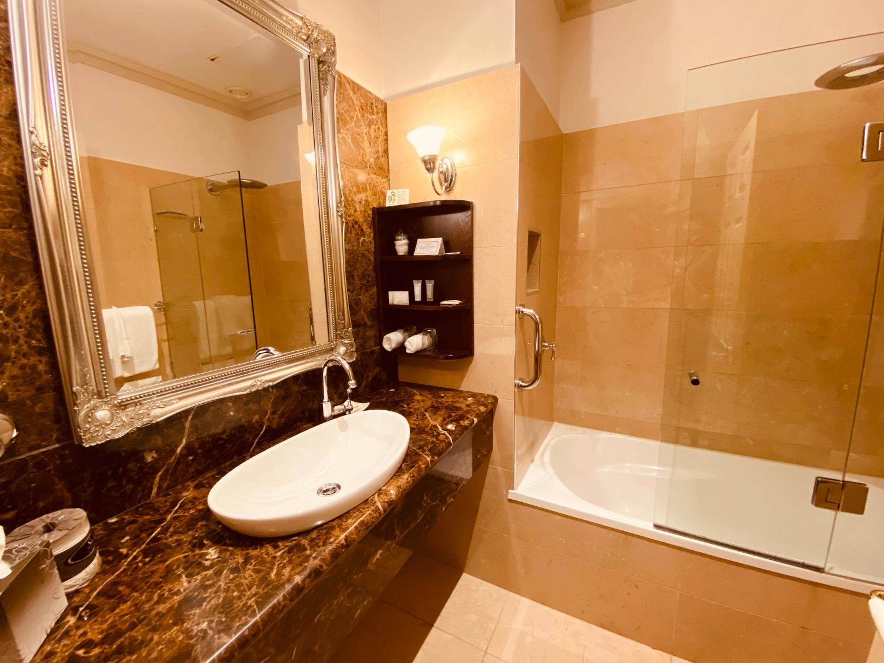 Two Bedroom Suite - Photo 5