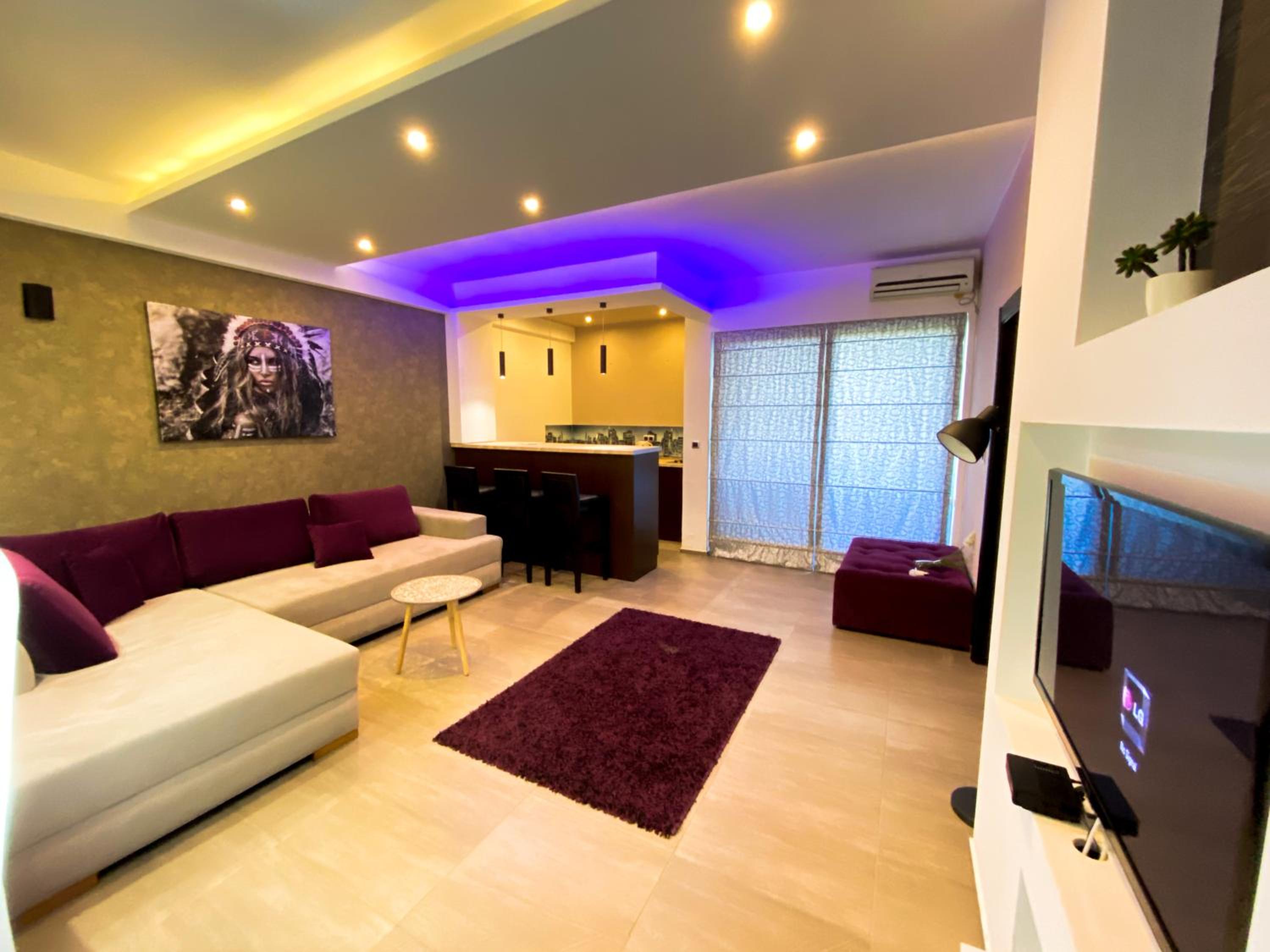 One-Bedroom Apartment - Photo 5