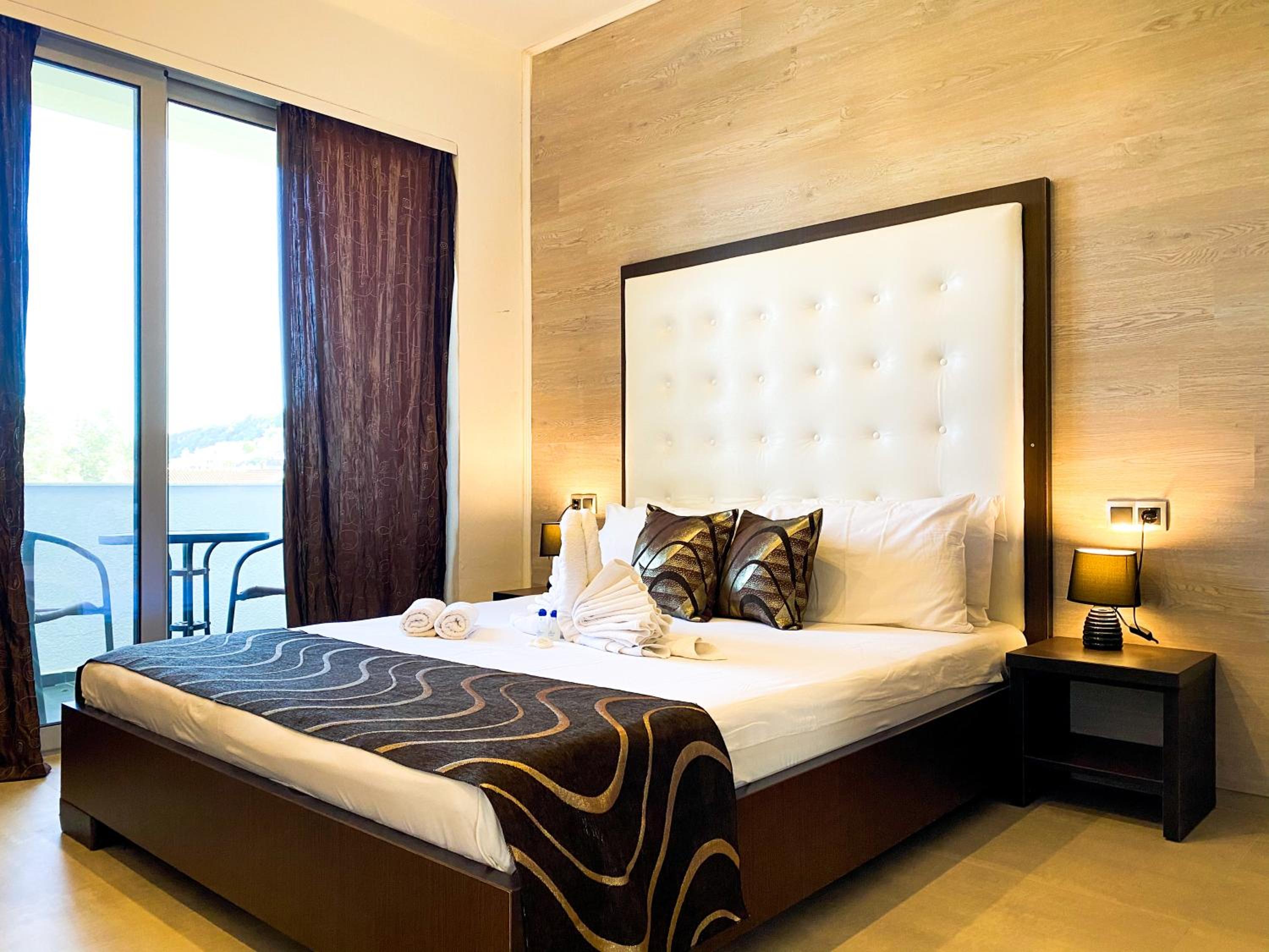 Standard Double Room - Photo 2