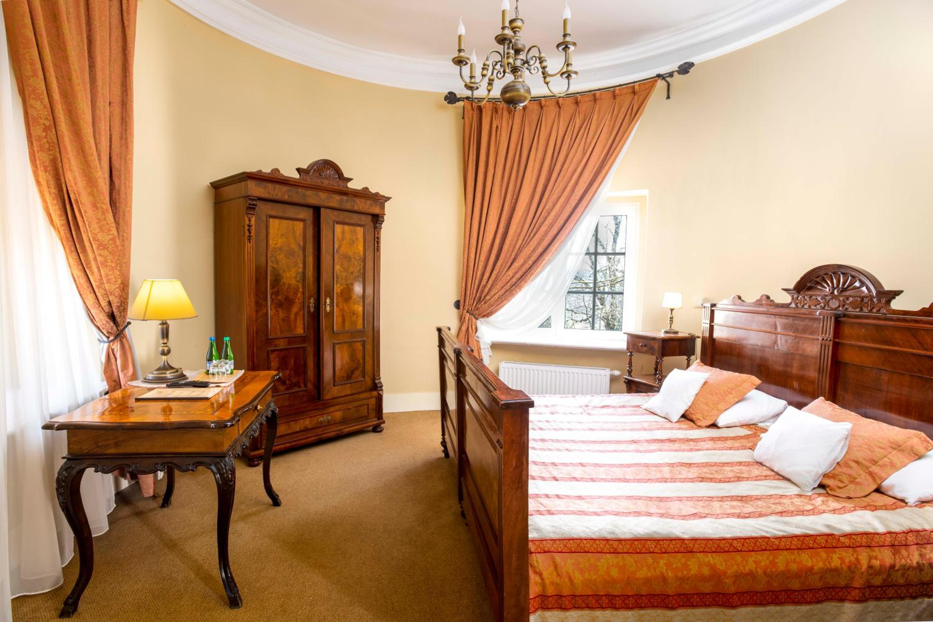 Historical Apartment - Photo 1