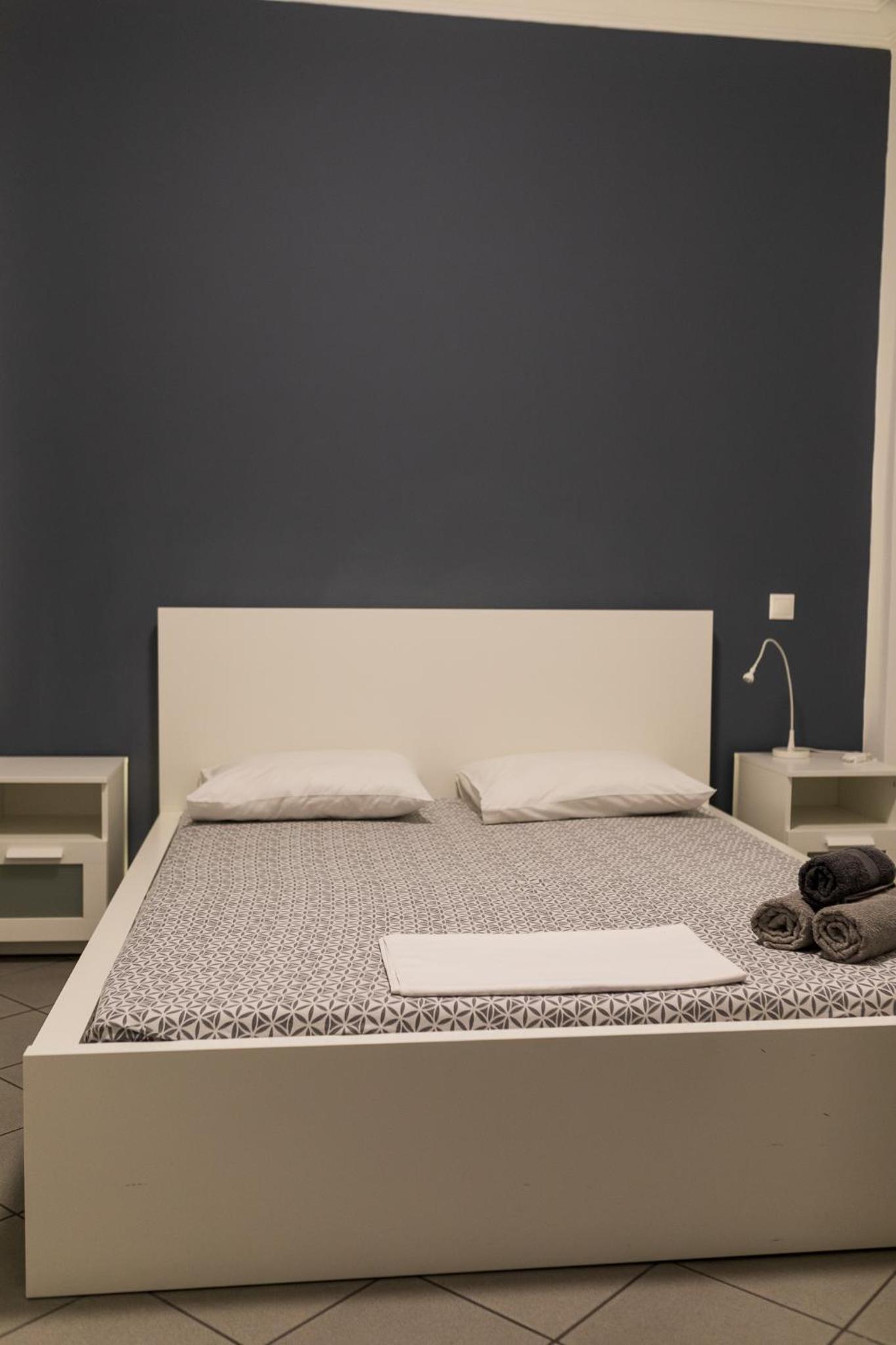 Two-Bedroom Apartment - Photo 14