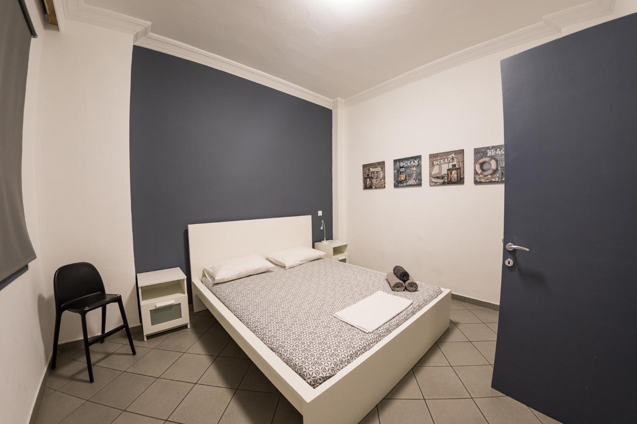Two-Bedroom Apartment - Photo 18