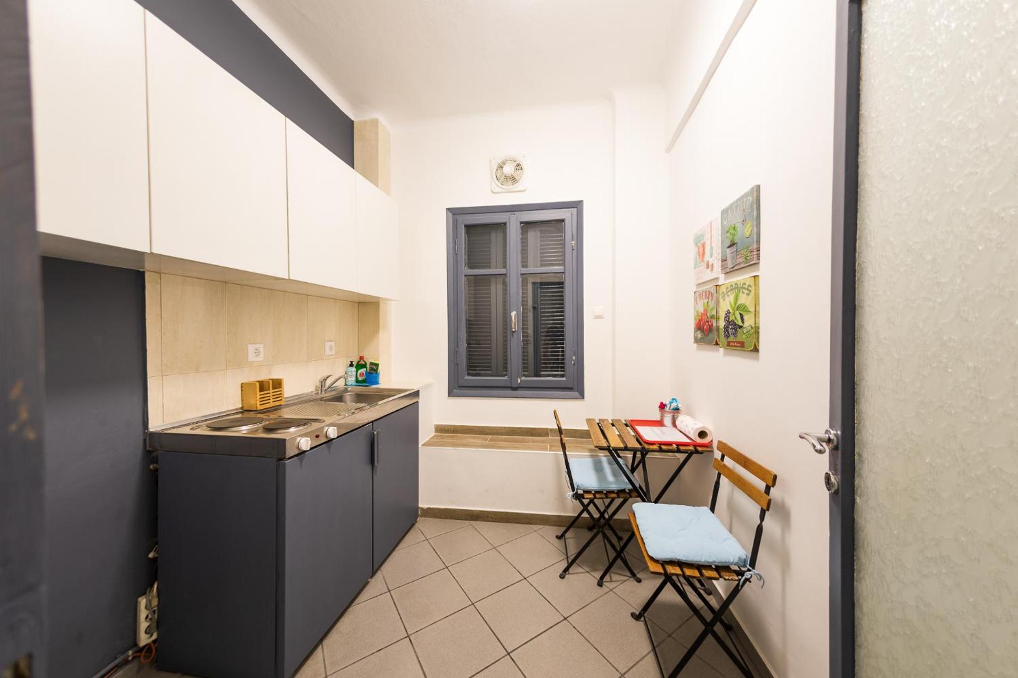 Two-Bedroom Apartment - Photo 21