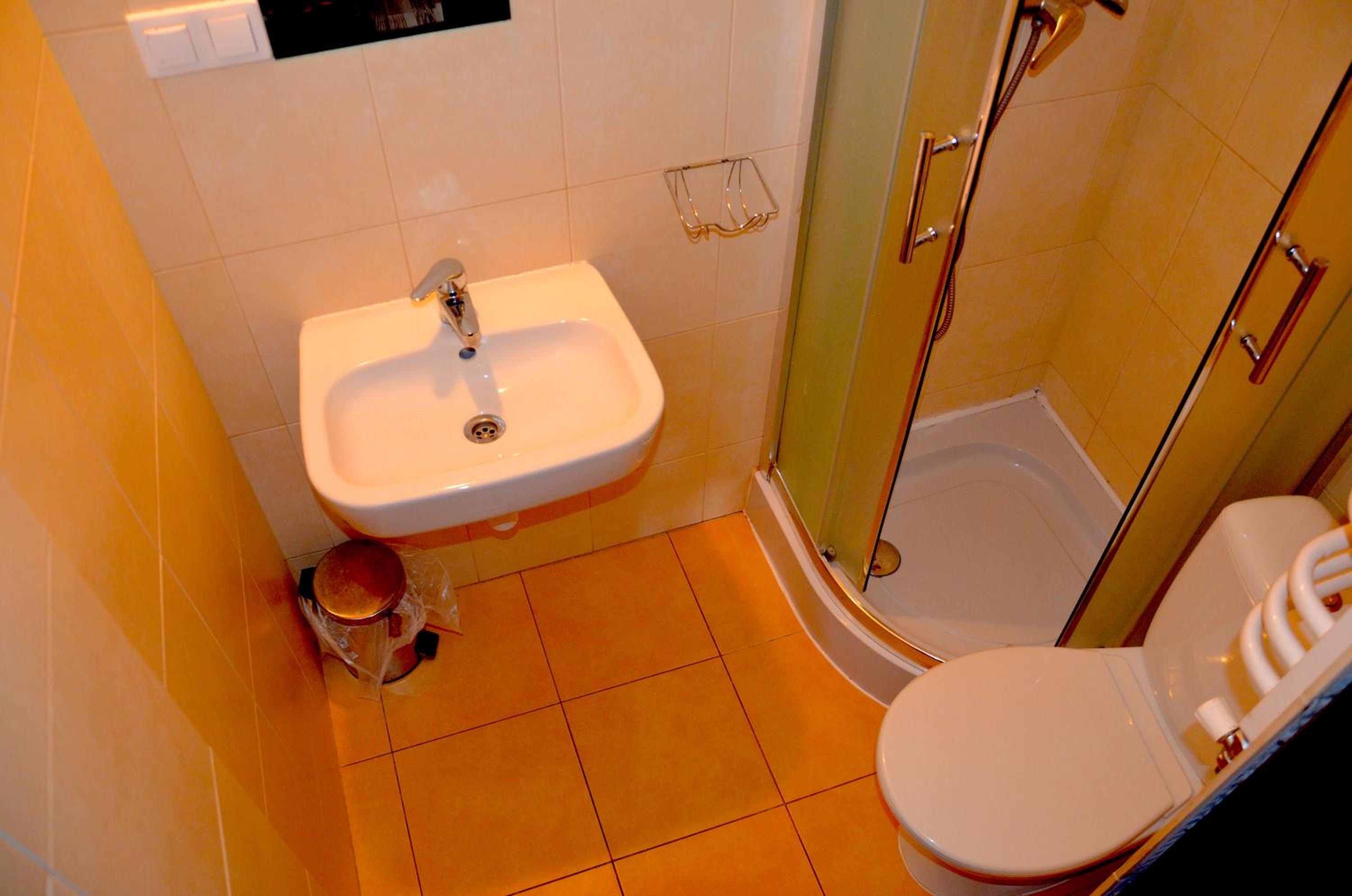 Double Room with Private Bathroom photo 1