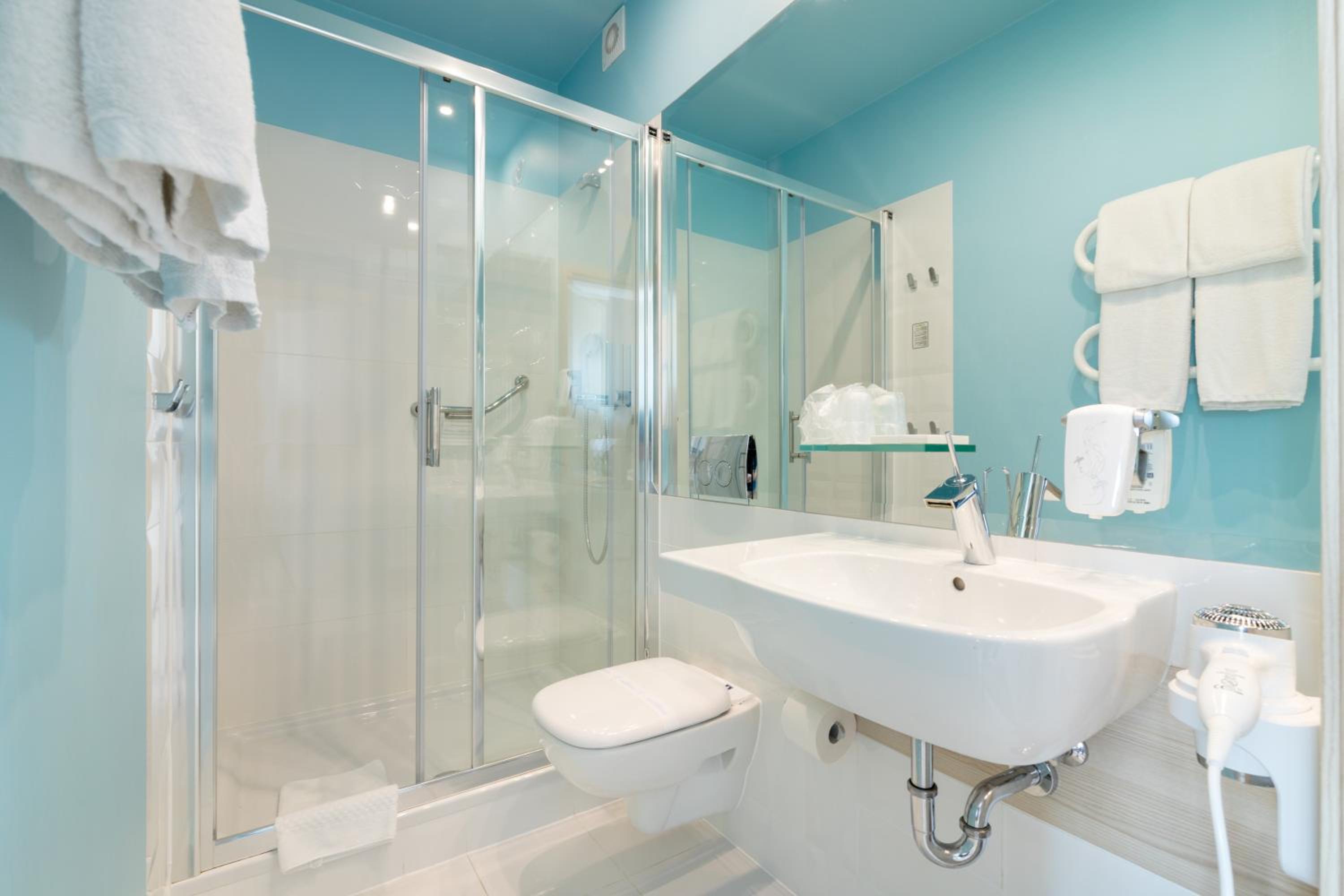 Standard single room with access to the wellness and fitness area photo 2
