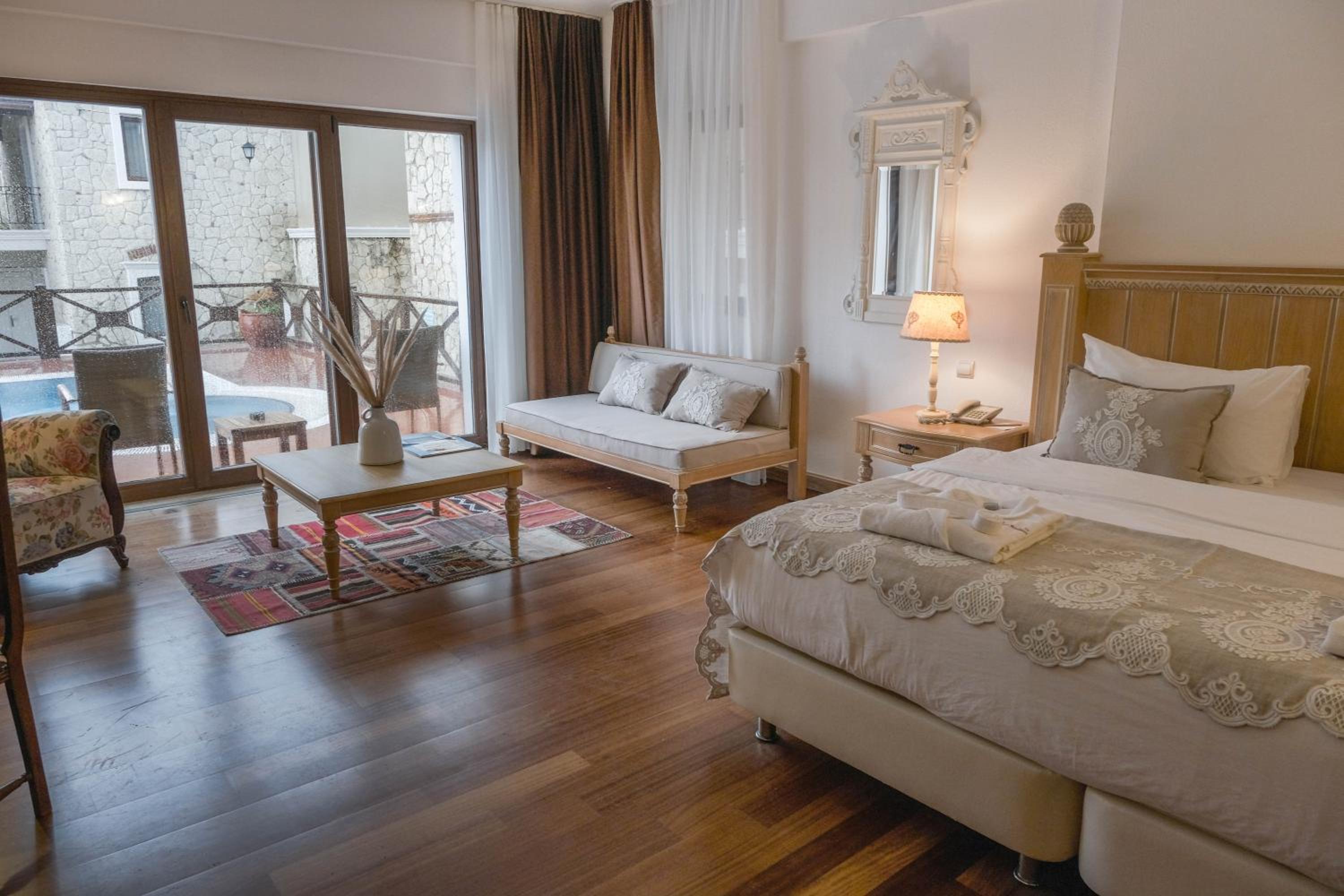 King Room with Pool View