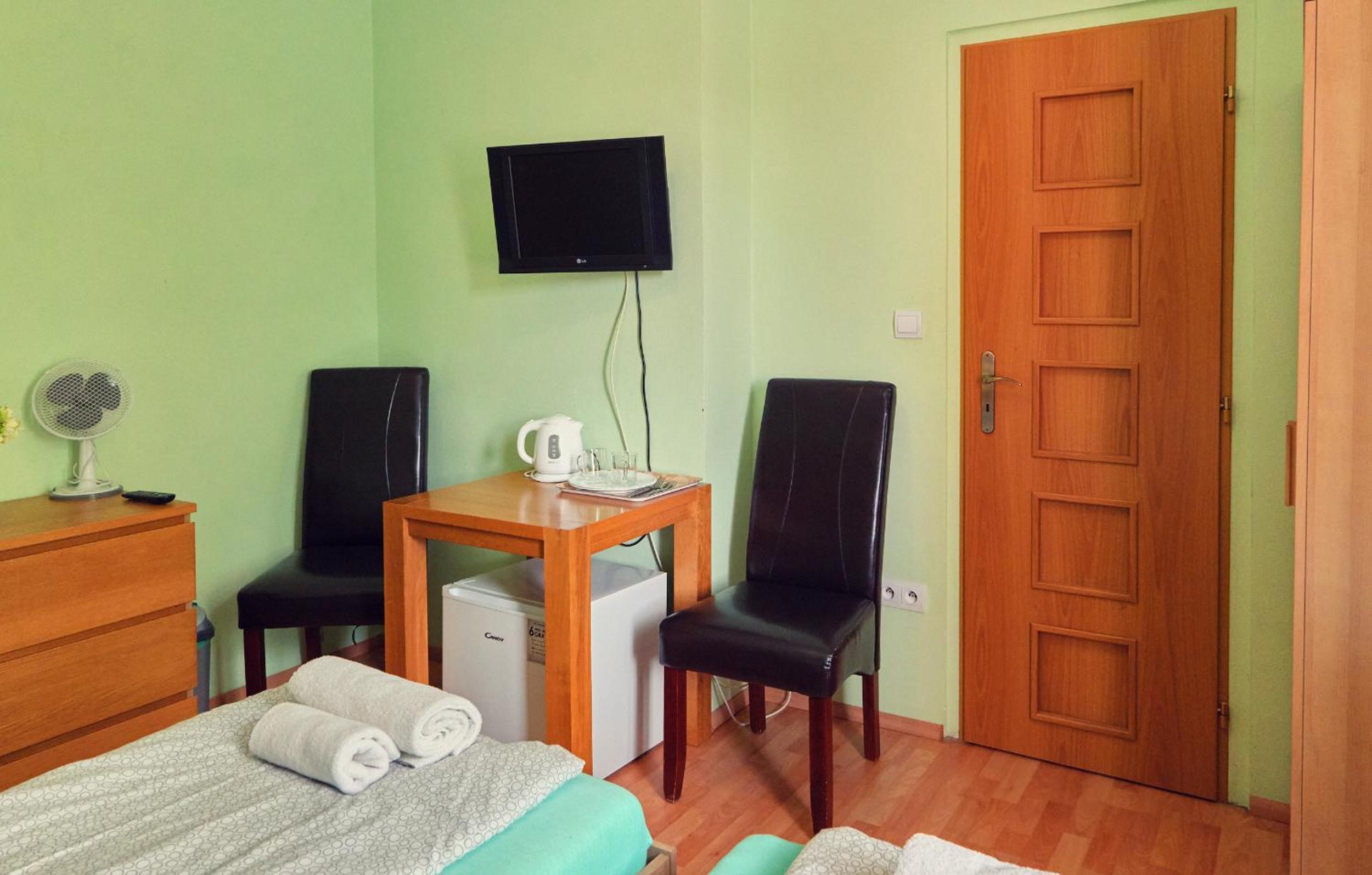 Standard Twin Room with Garden View photo 2