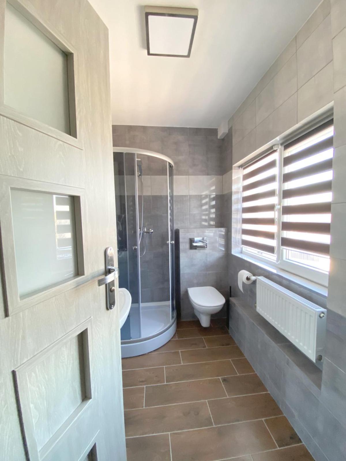 Double Room with Balcony - Photo 7