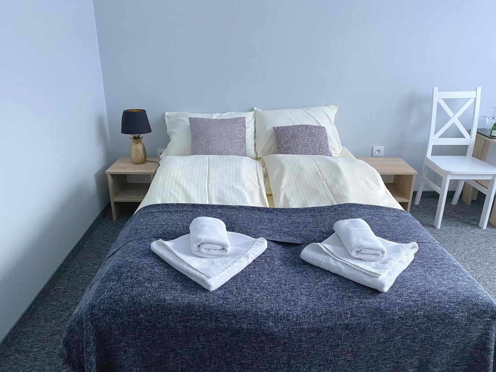 Double Room with Balcony - Photo 5