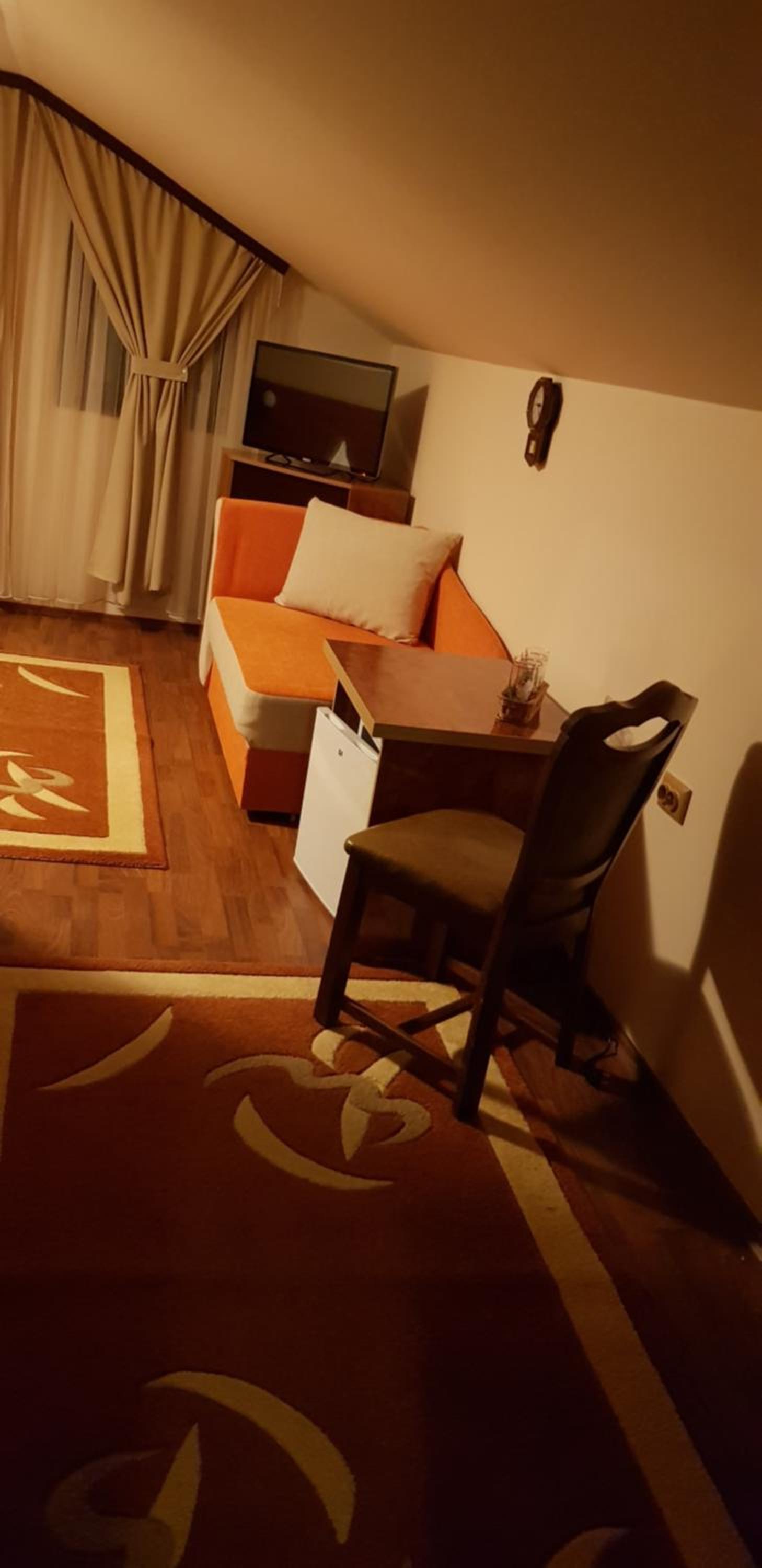 Triple Room - Photo 14