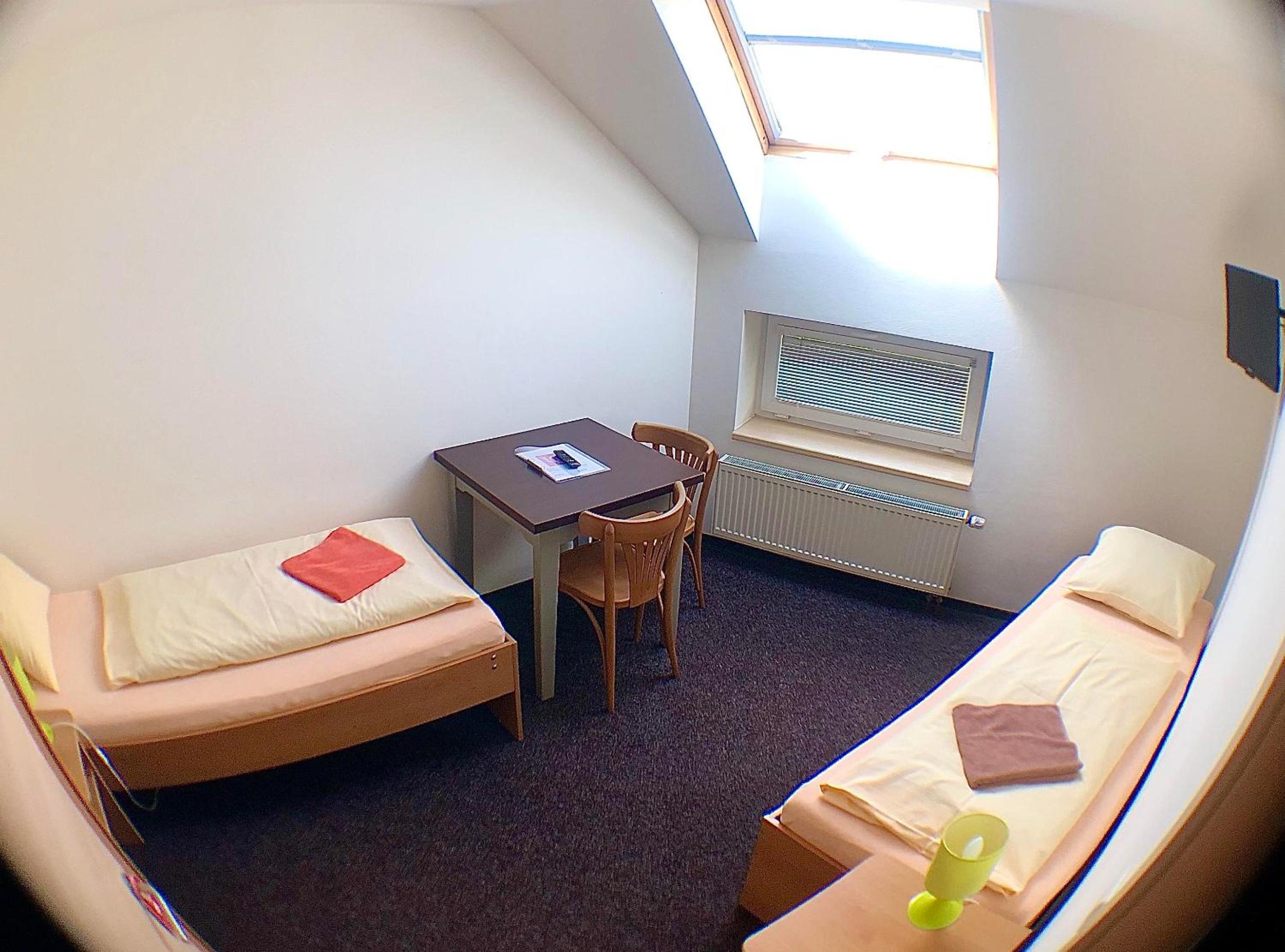 Quadruple Room with Private Bathroom photo 1