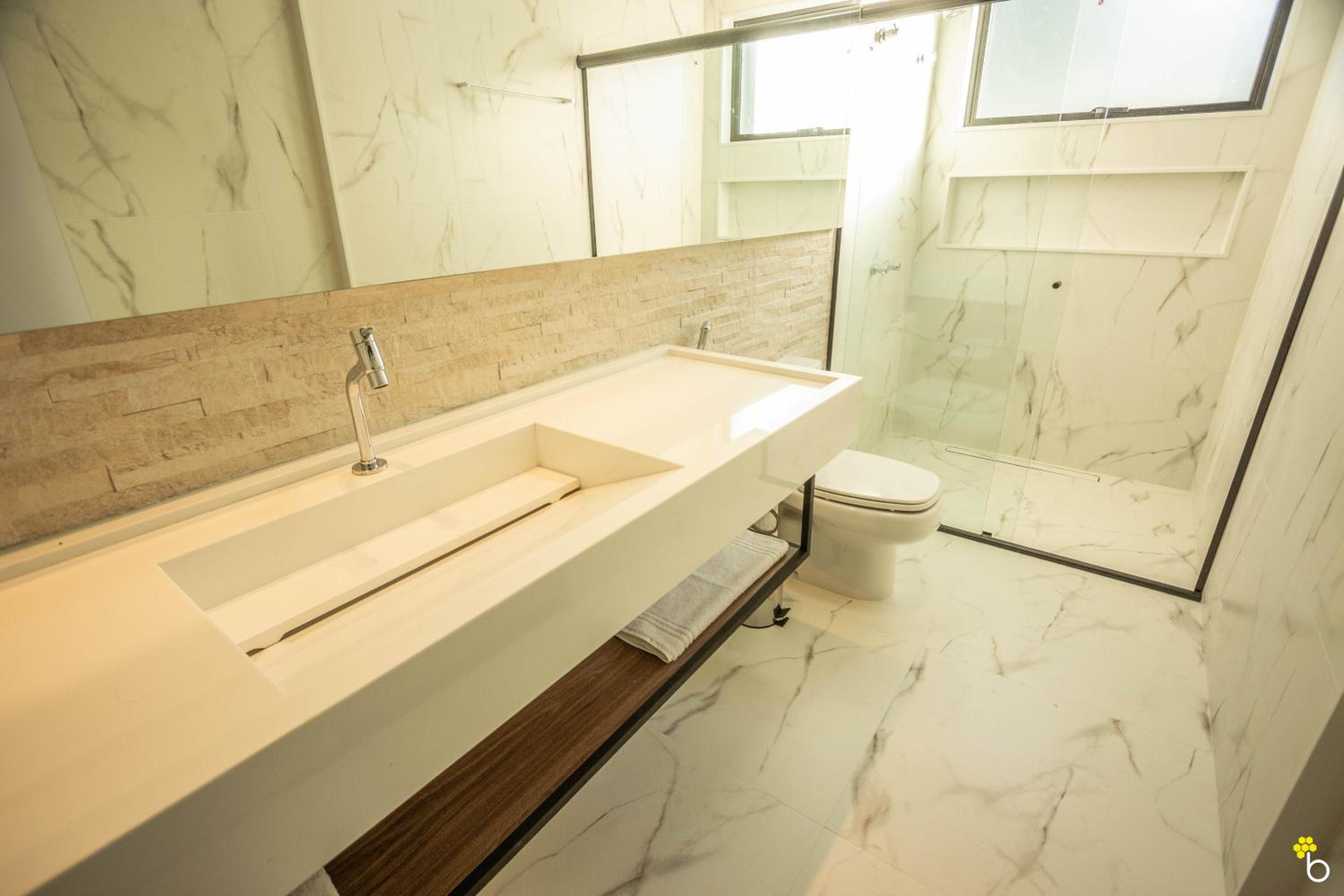 Premium Suite - Photo 3