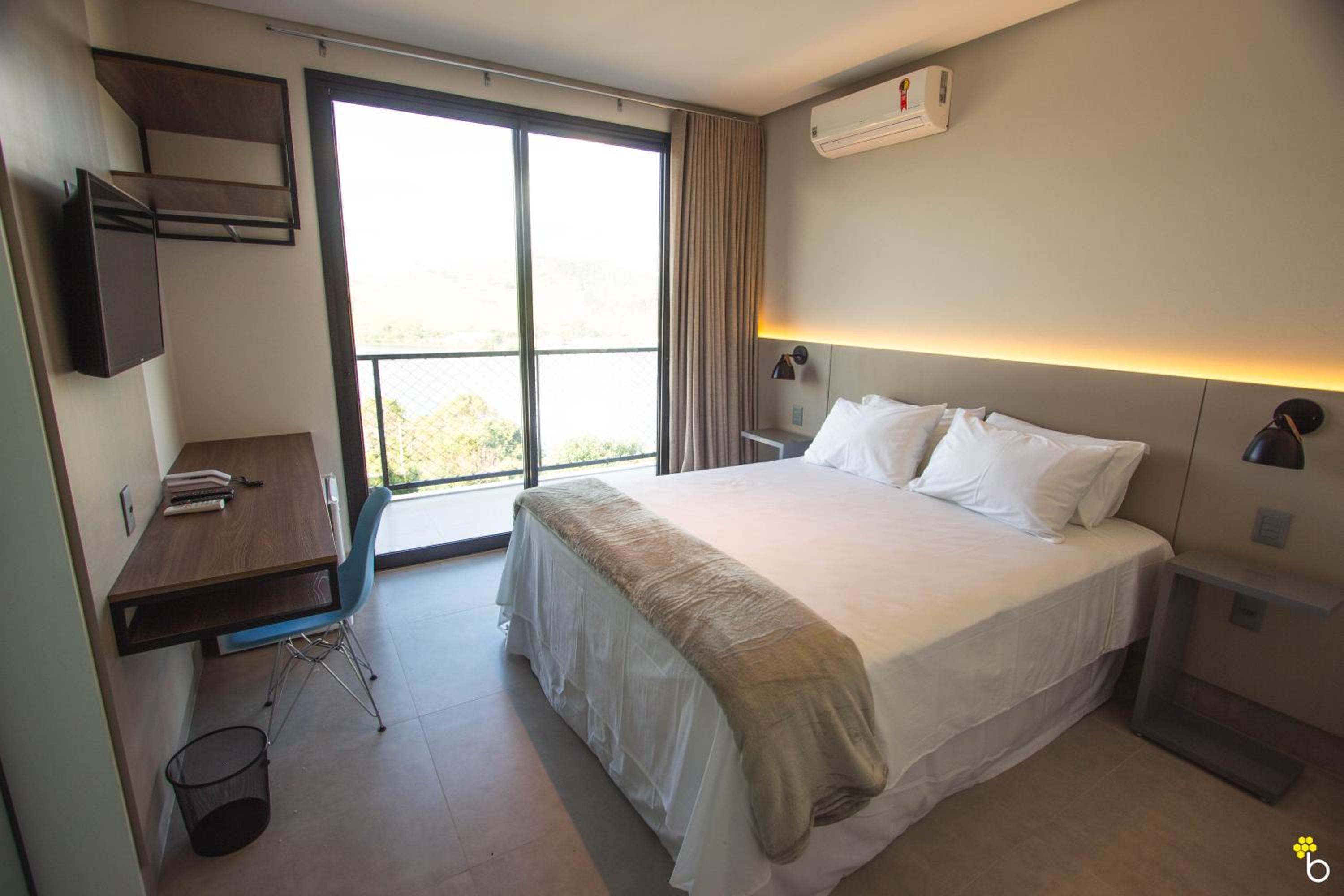 Premium Suite - Photo 2
