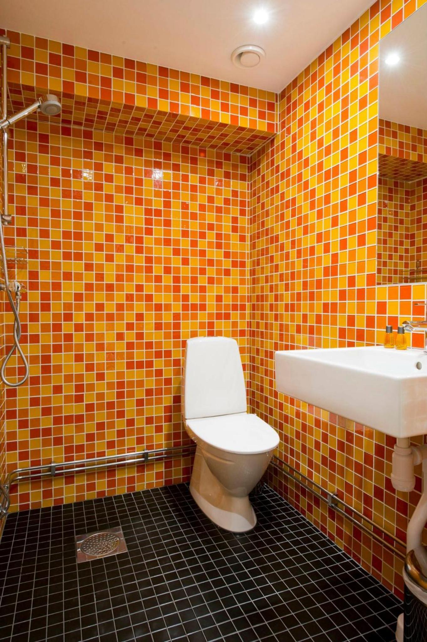 Twin Room with Private External Bathroom photo 2