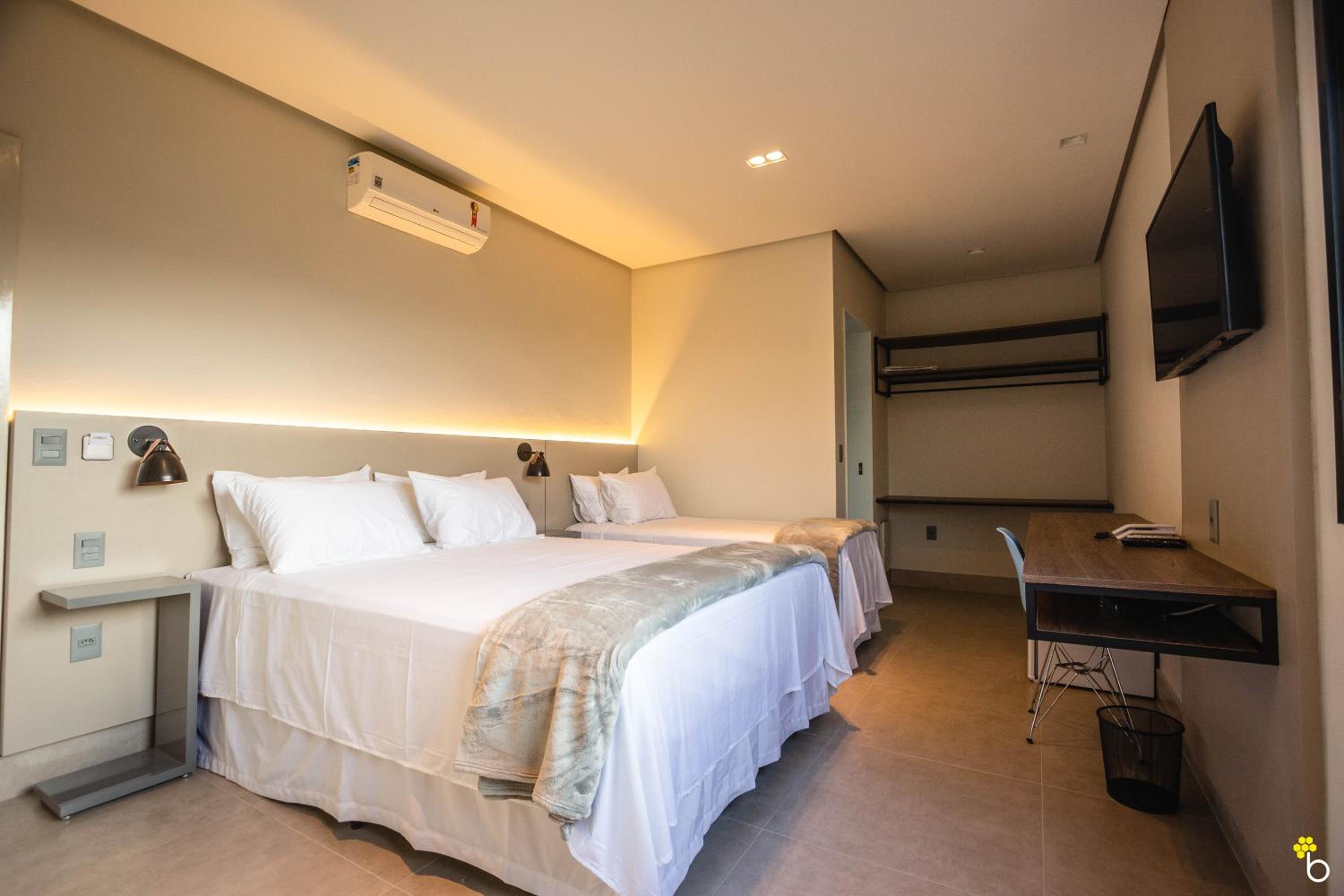 Luxury Triple Suite - Photo 3