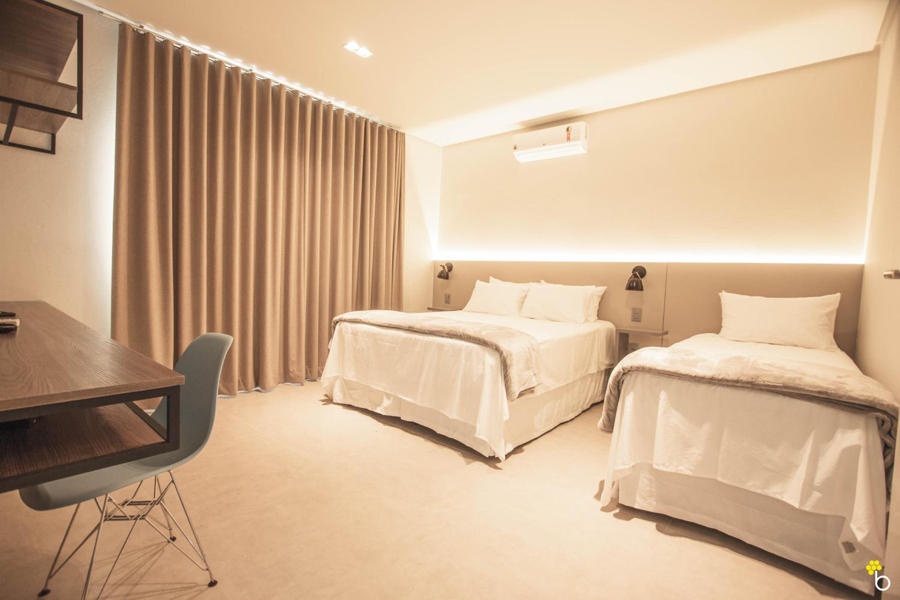 Luxury Triple Suite - Photo 2