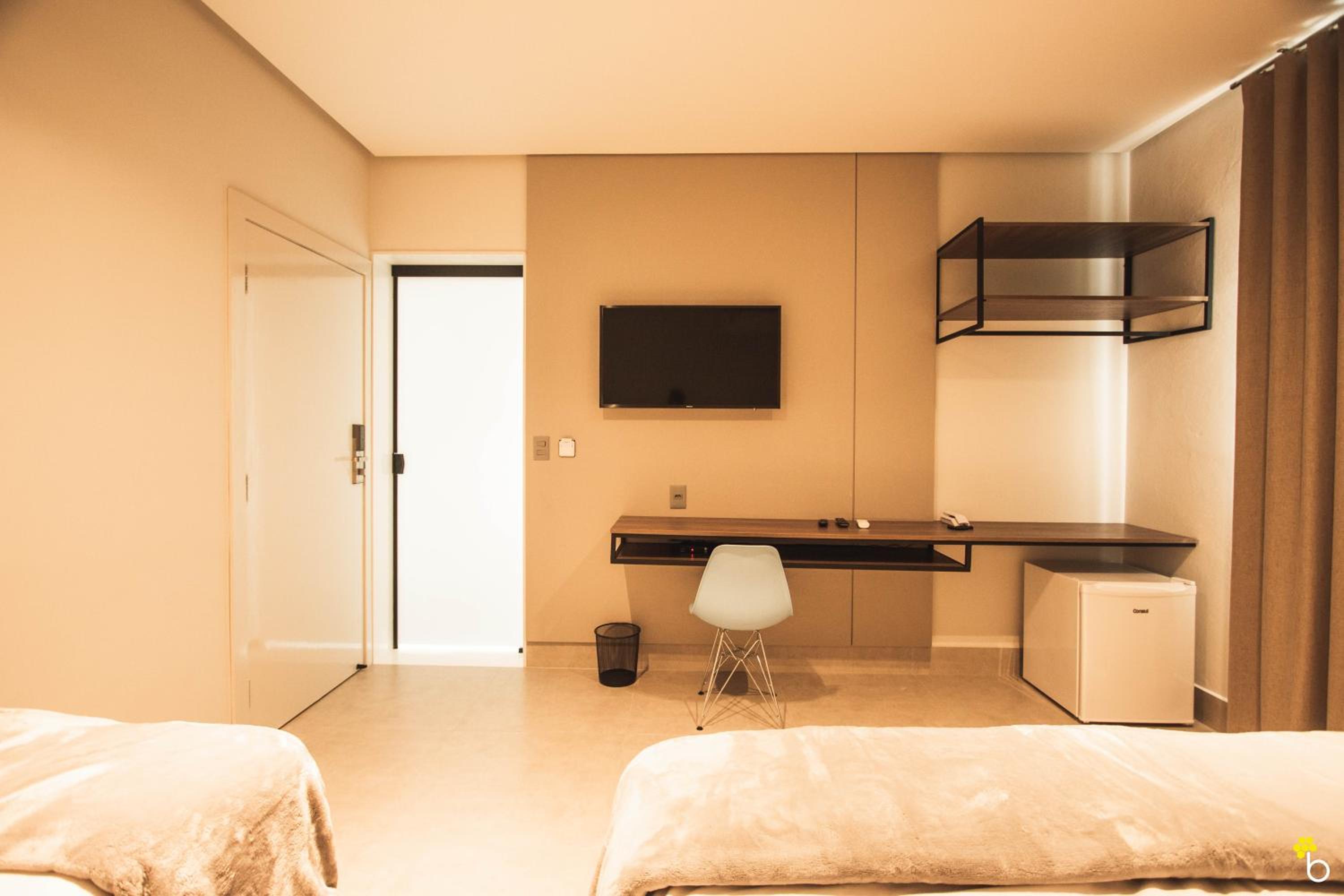 Luxury Triple Suite - Photo 5