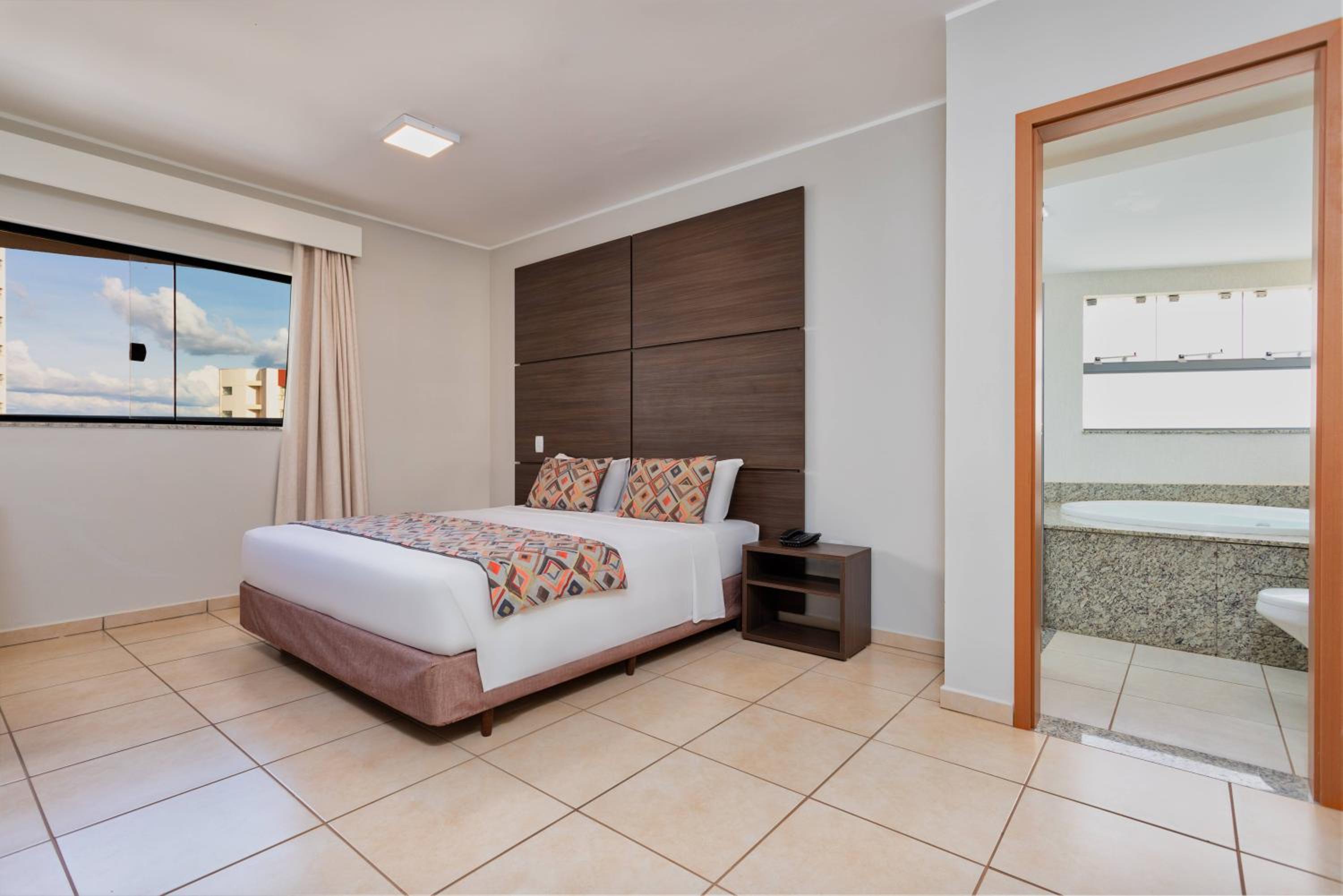 King Suite with Spa Bath