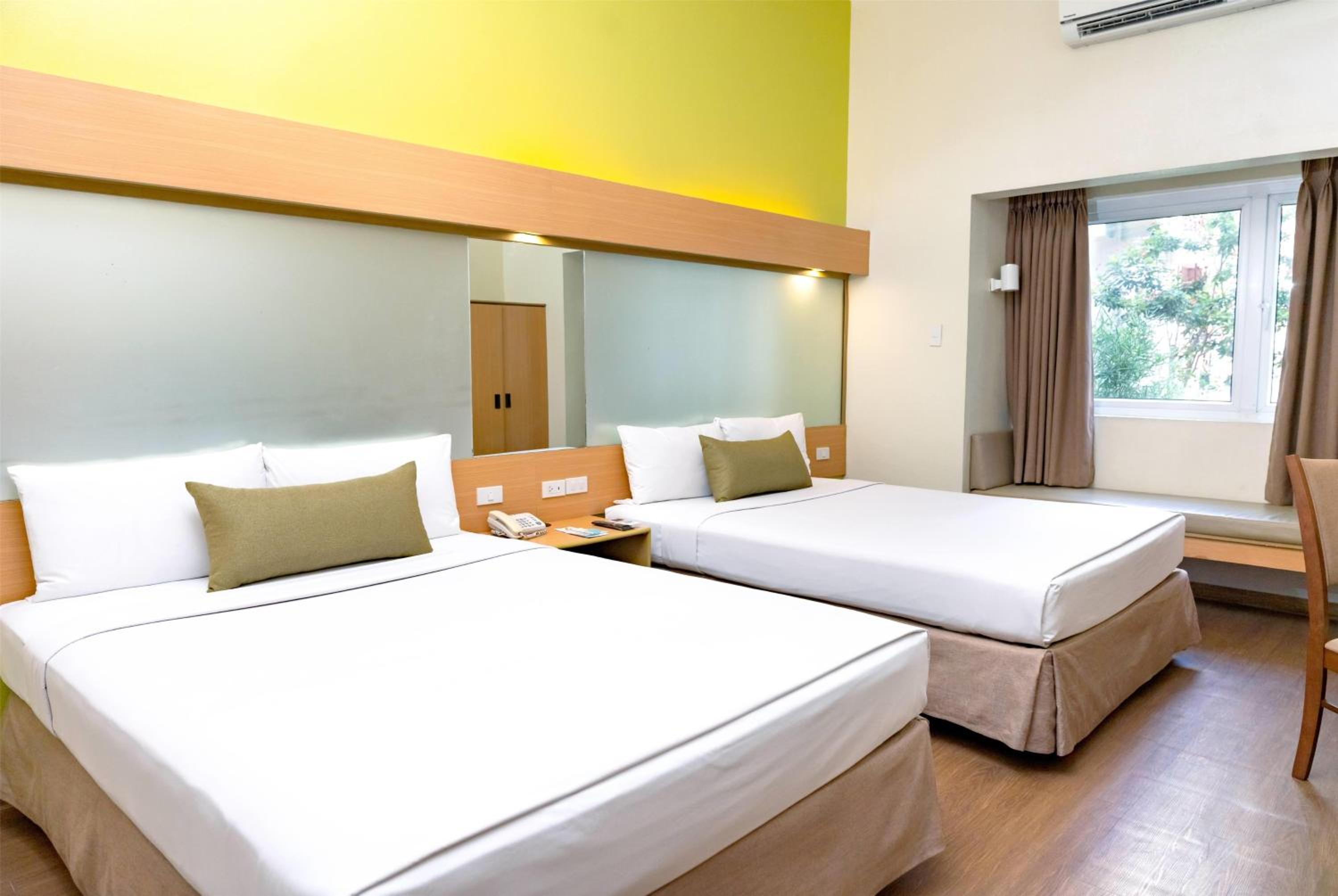 Queen Room with Two Queen Beds - Non-Smoking