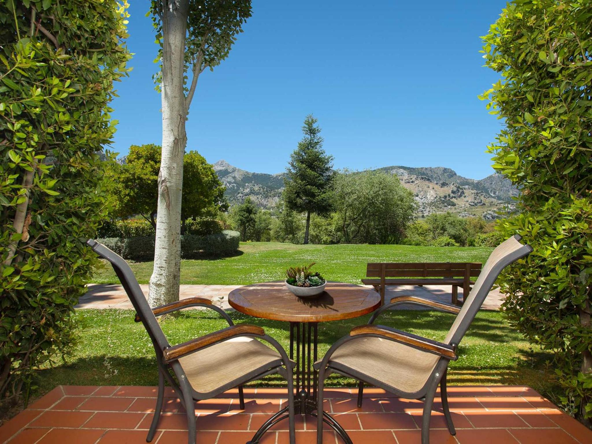 Triple Room with Garden View - Photo 2