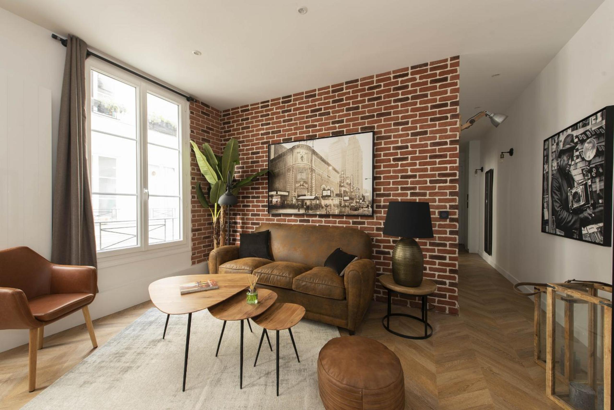 Three-Bedroom Apartment photo 1
