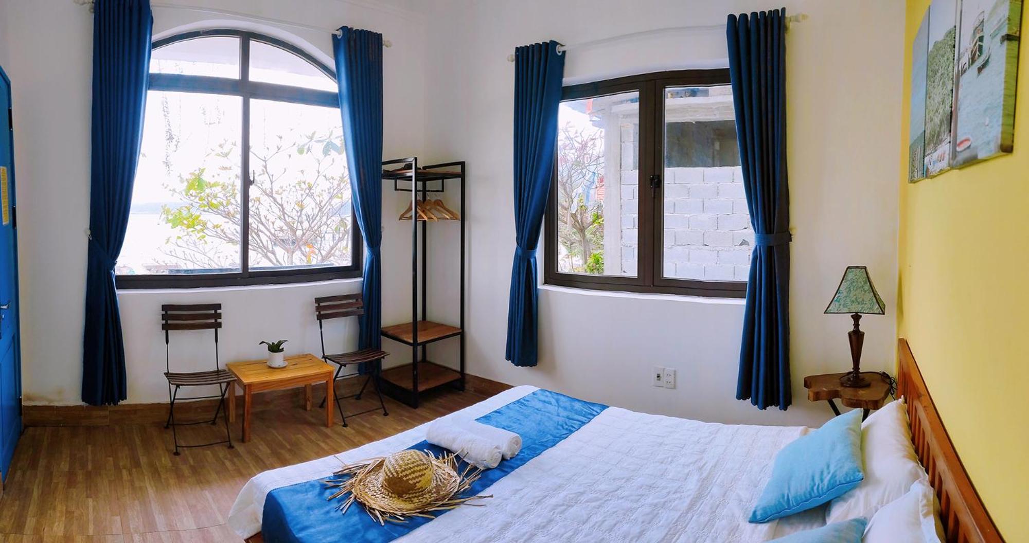Double Room with Sea View photo 1